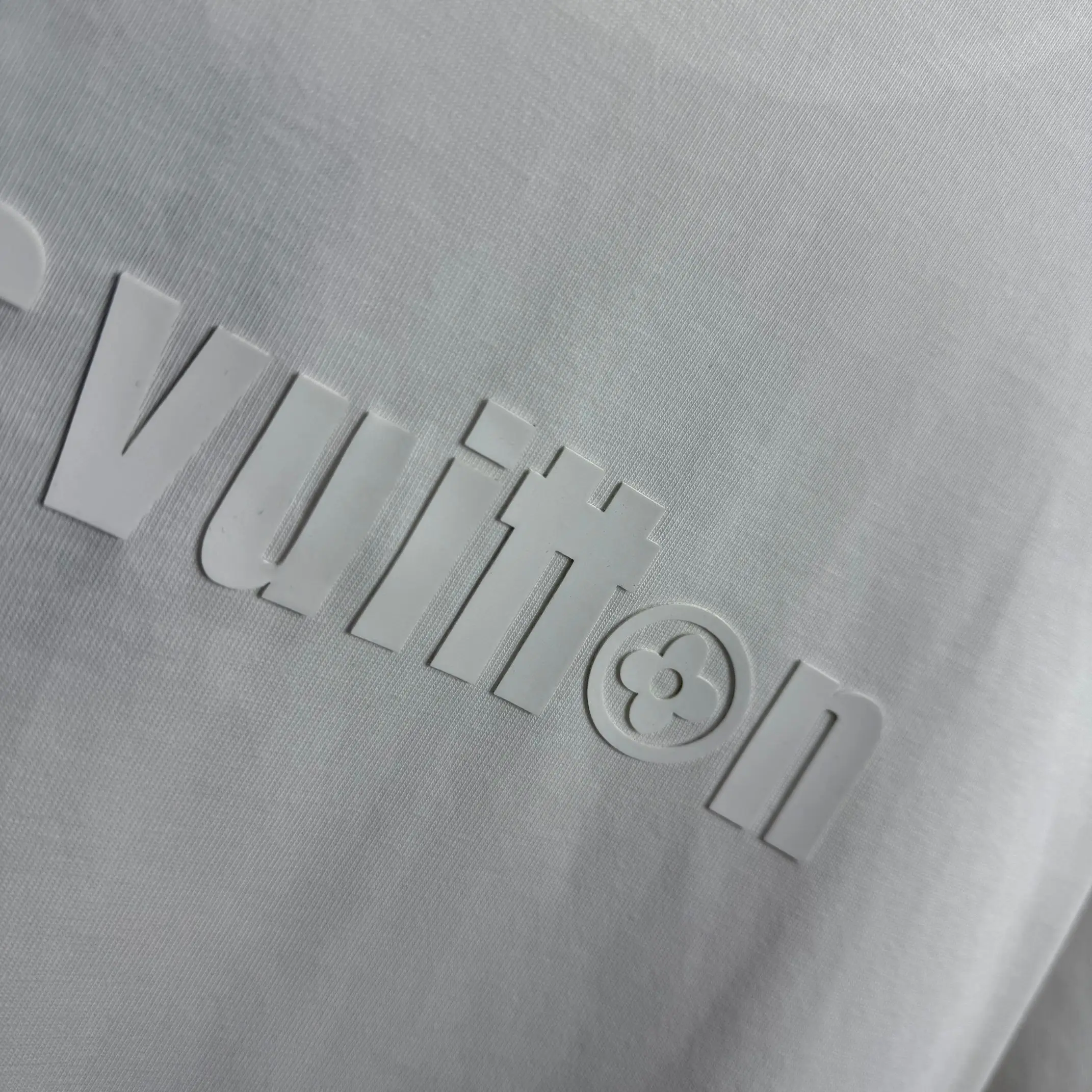 Embossed Logo Cotton T-Shirt D14015536 — view 9