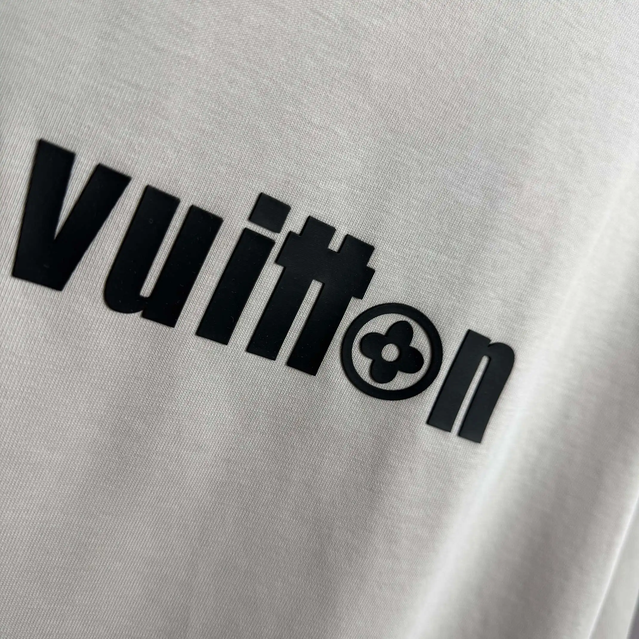 LV Logo Silicone Print Cotton T-Shirt D14015538 — view 8