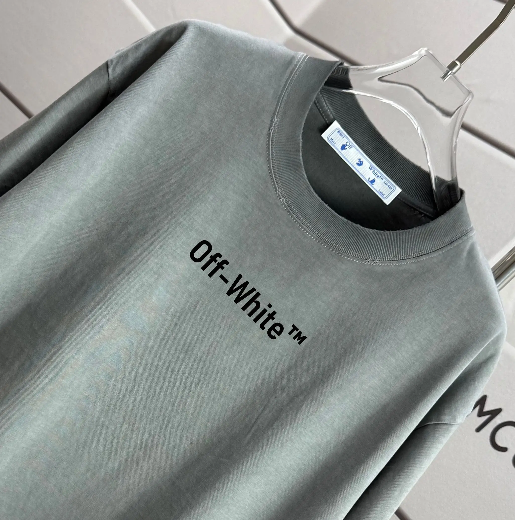 Distressed Washed Cotton Graphic T-Shirt D14015633 — view 3