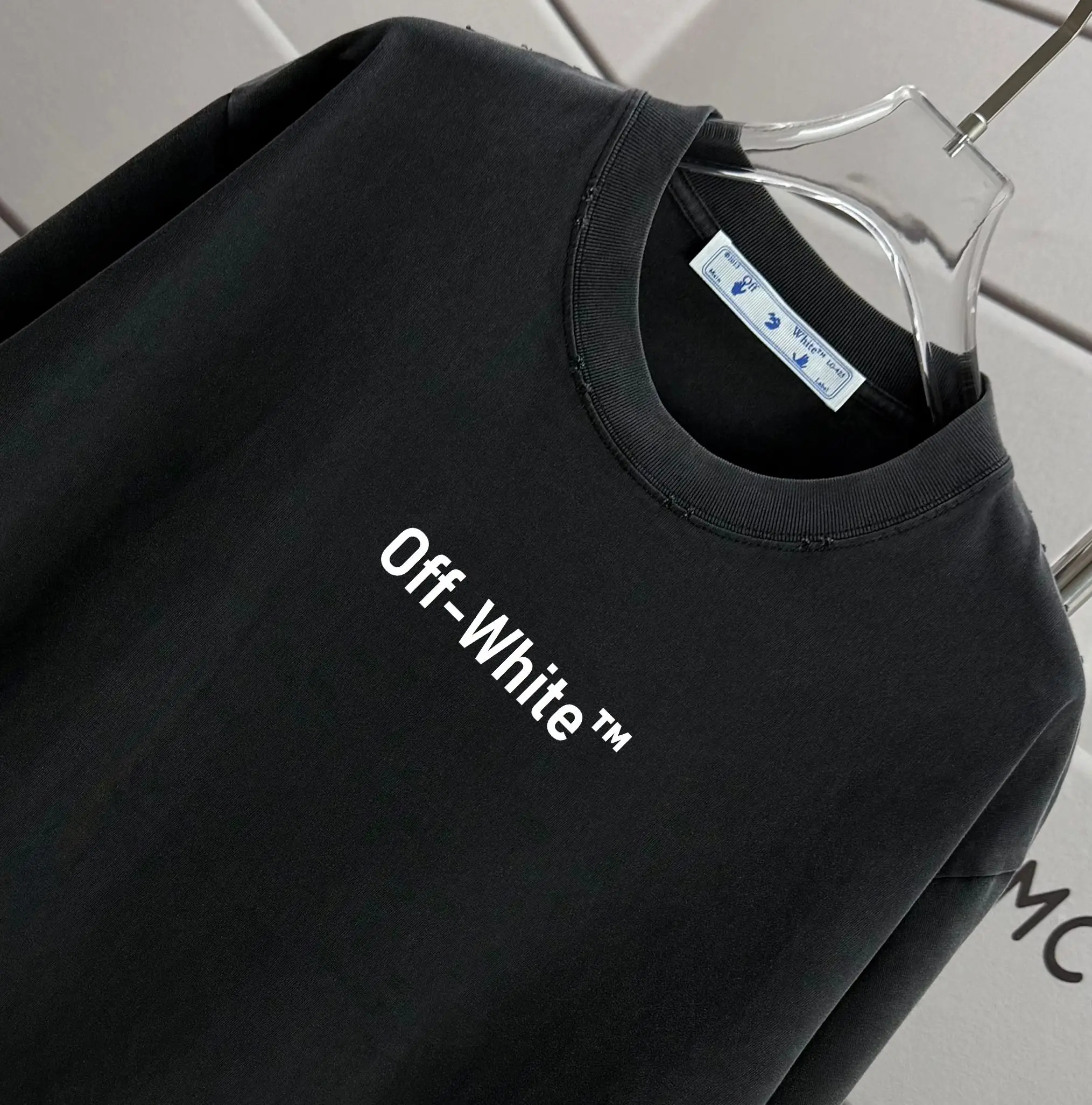 Distressed Washed Cotton Graphic T-Shirt D14015631 — view 3