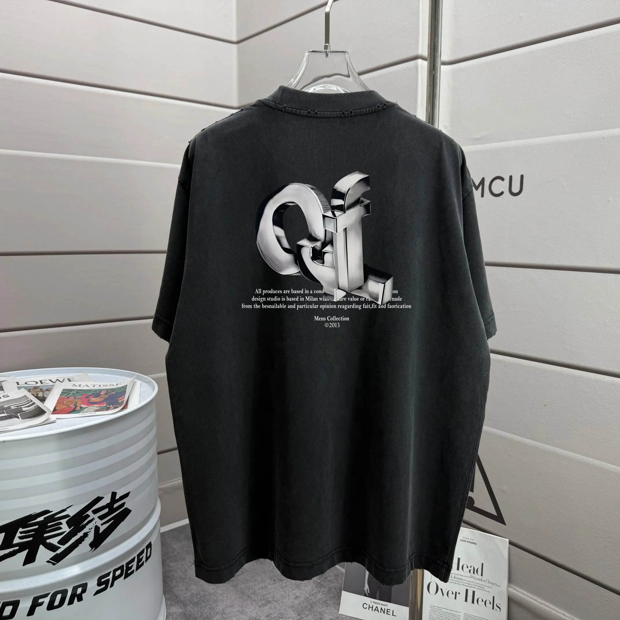 Distressed Logo Graphic T-Shirt D14015563