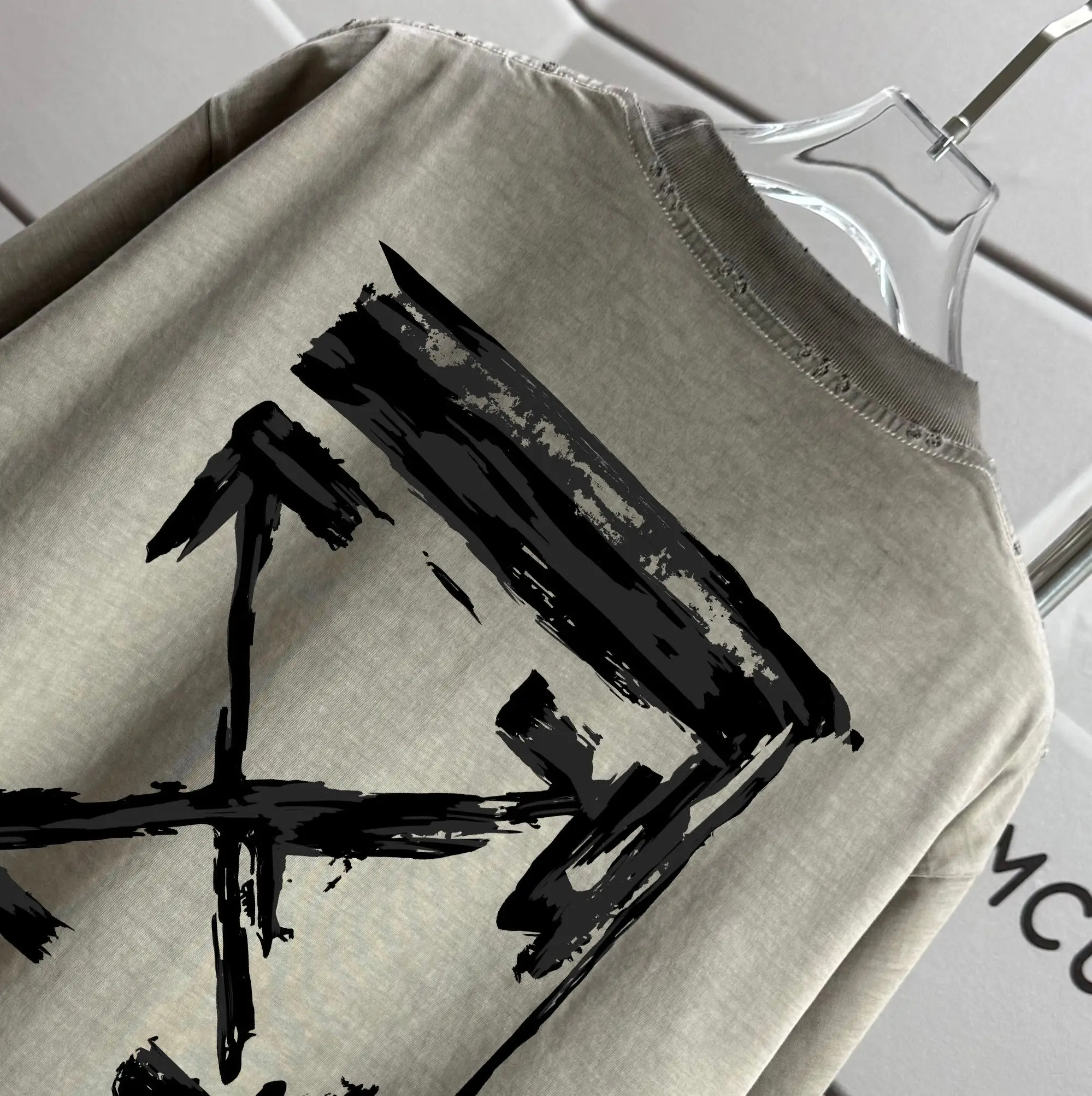 Arrows Logo Distressed Washed T-Shirt D14012584 — view 3