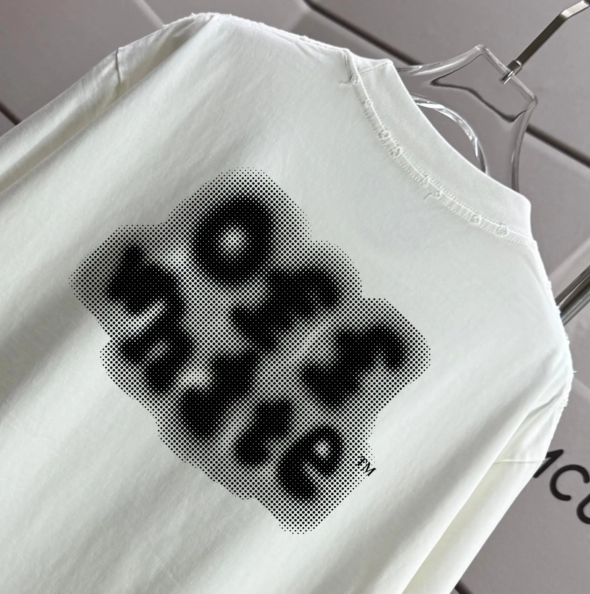 Distressed Logo Graphic T-Shirt D14012577 — view 3