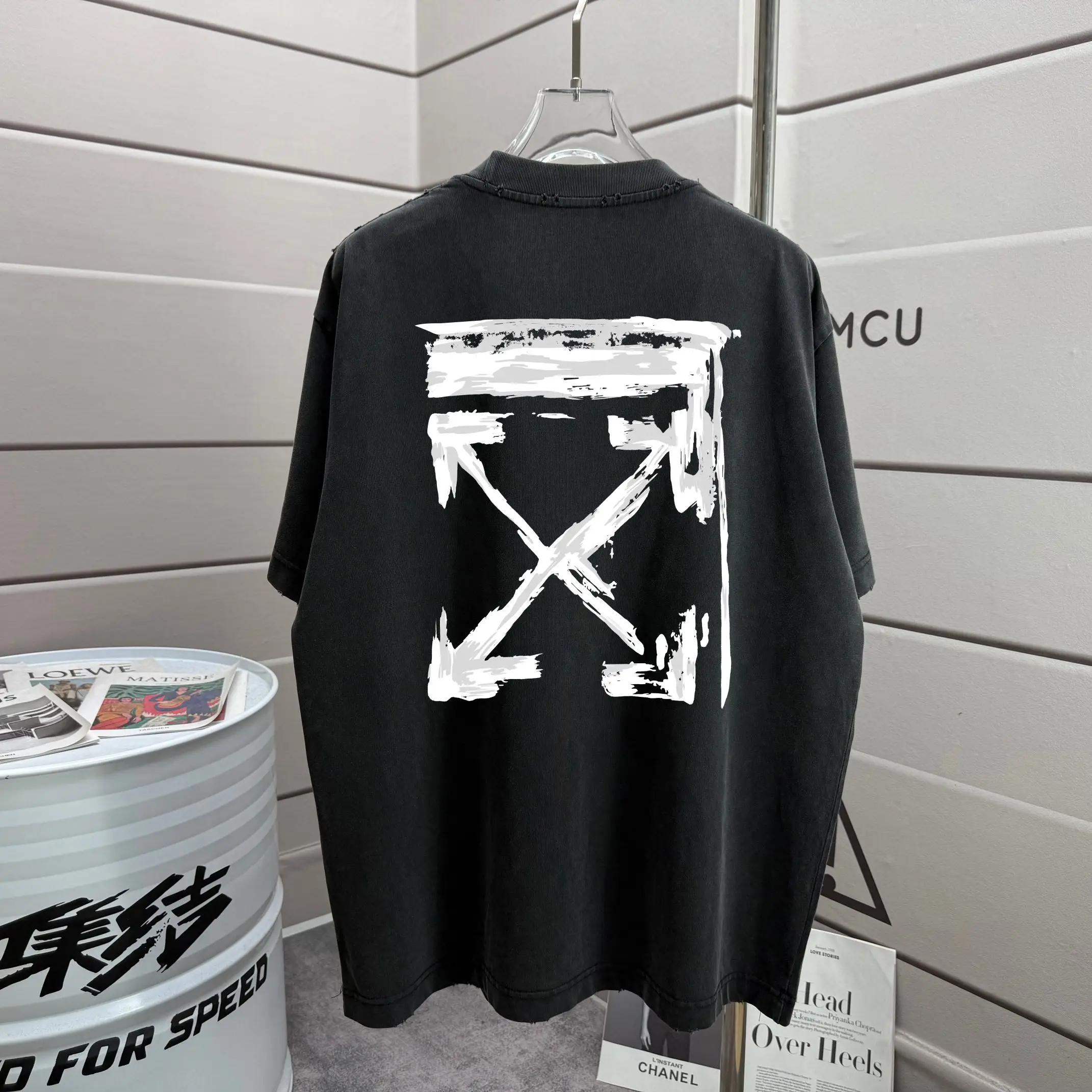 Distressed Arrows Logo Oversized T-Shirt D14012582