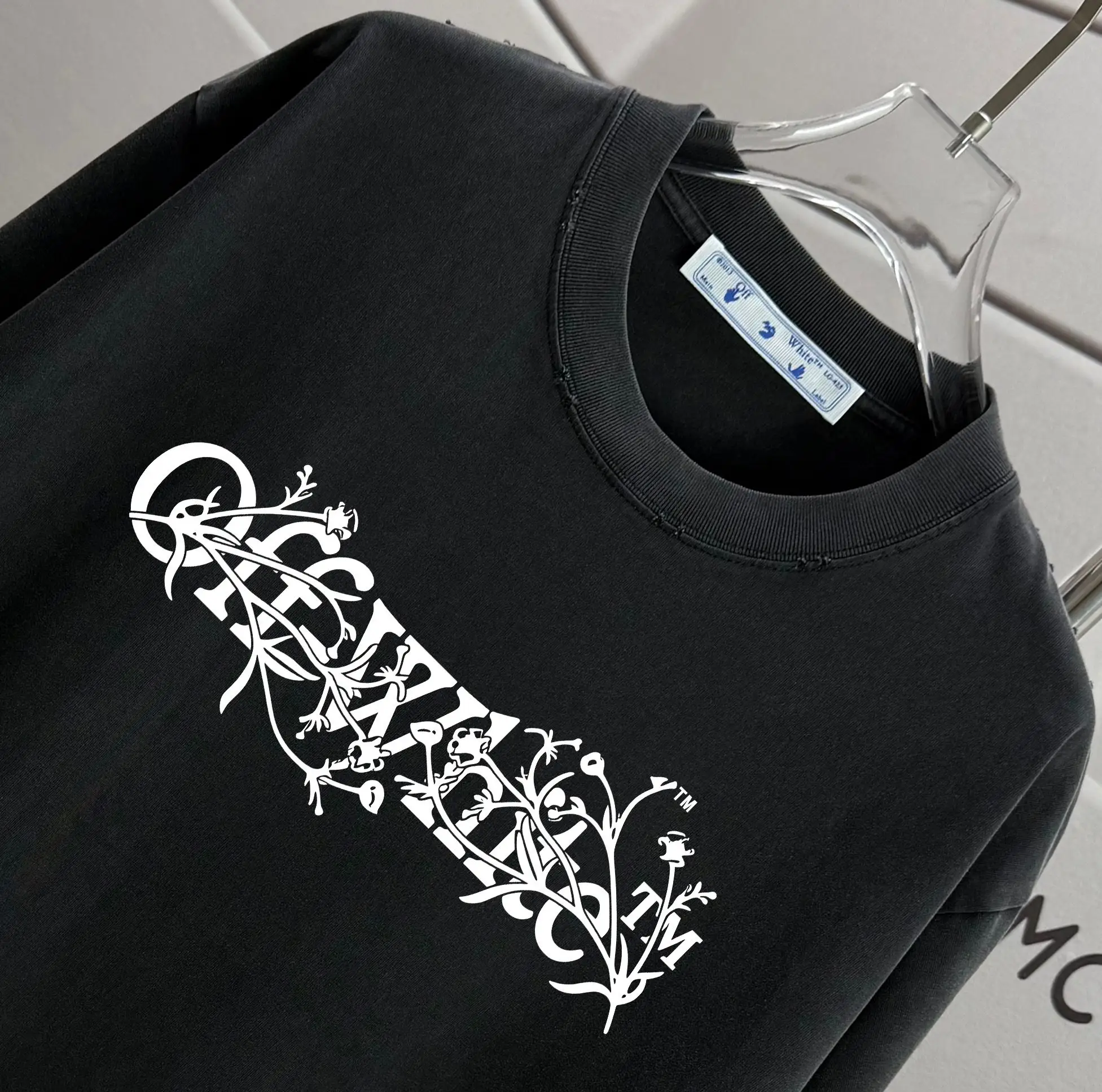 Washed Graphic Logo Cotton T-Shirt D14012570 — view 3