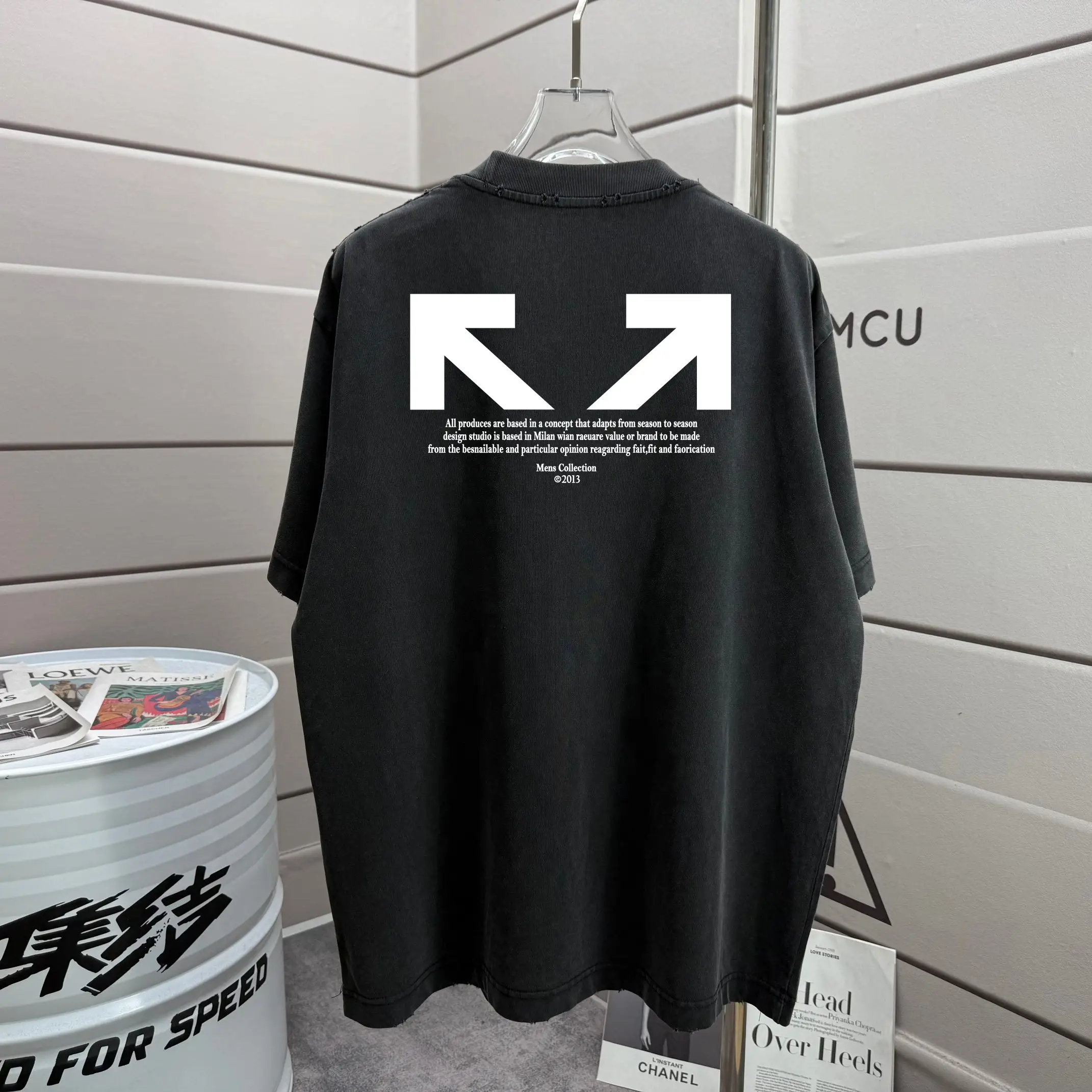 Distressed Arrows Logo Cotton T-Shirt D14015559