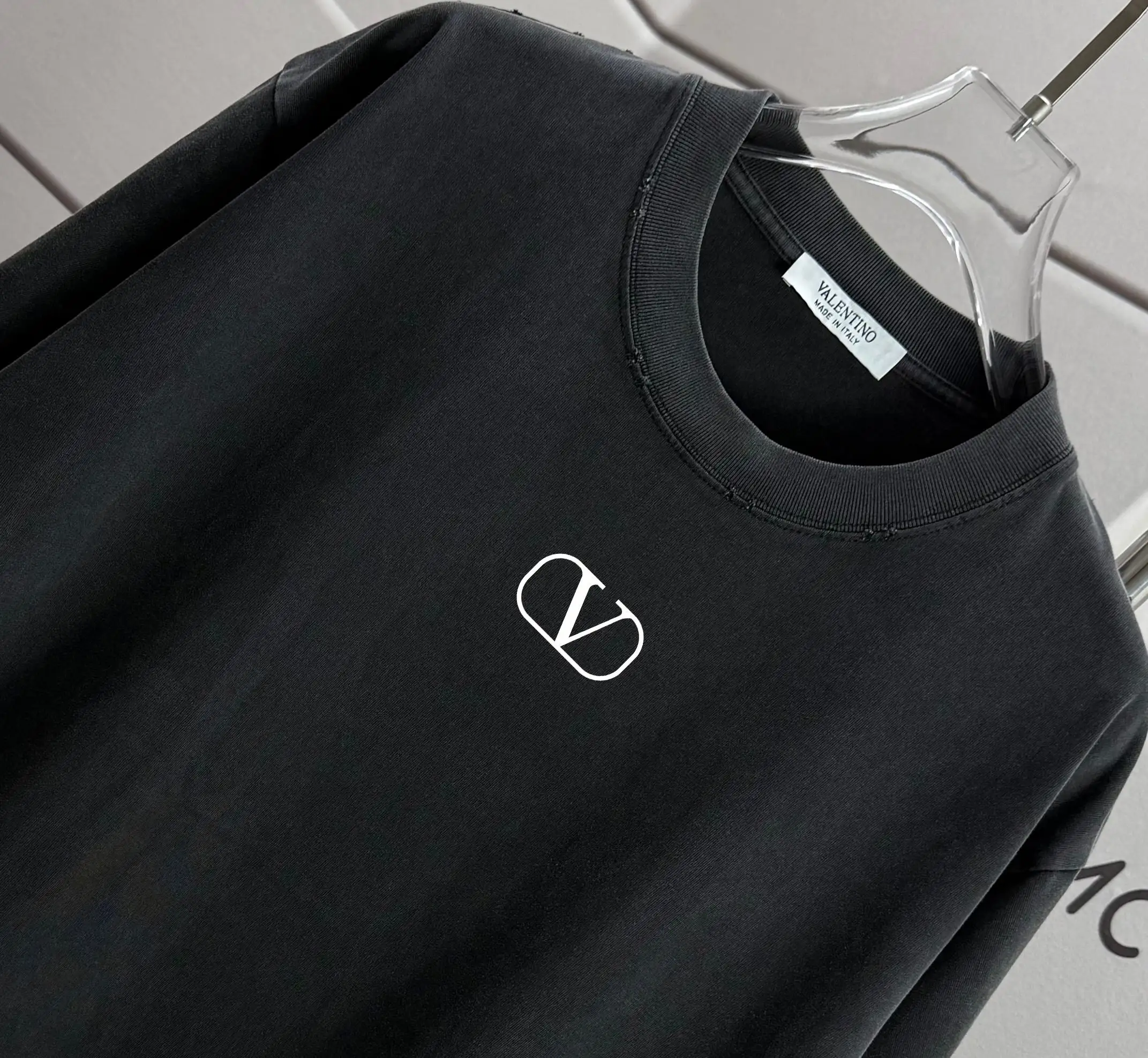 Logo Print Distressed Washed Cotton T-Shirt D14015619 — view 3