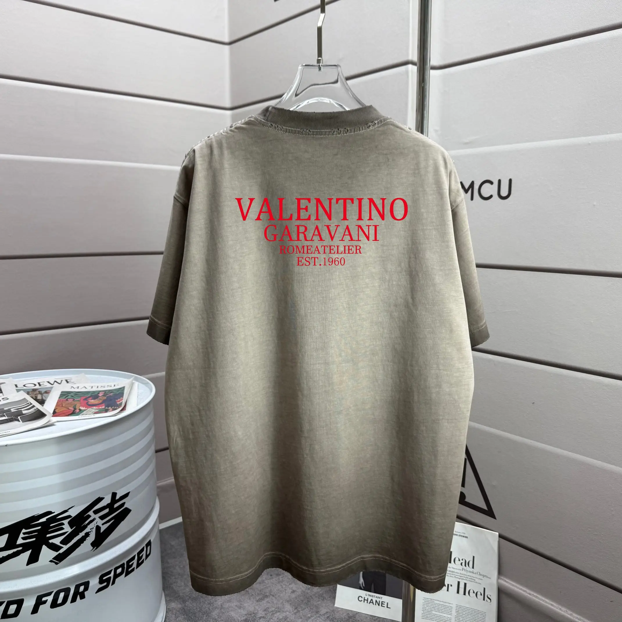 VLogo Signature Distressed Cotton T-Shirt D14015569 — view 2
