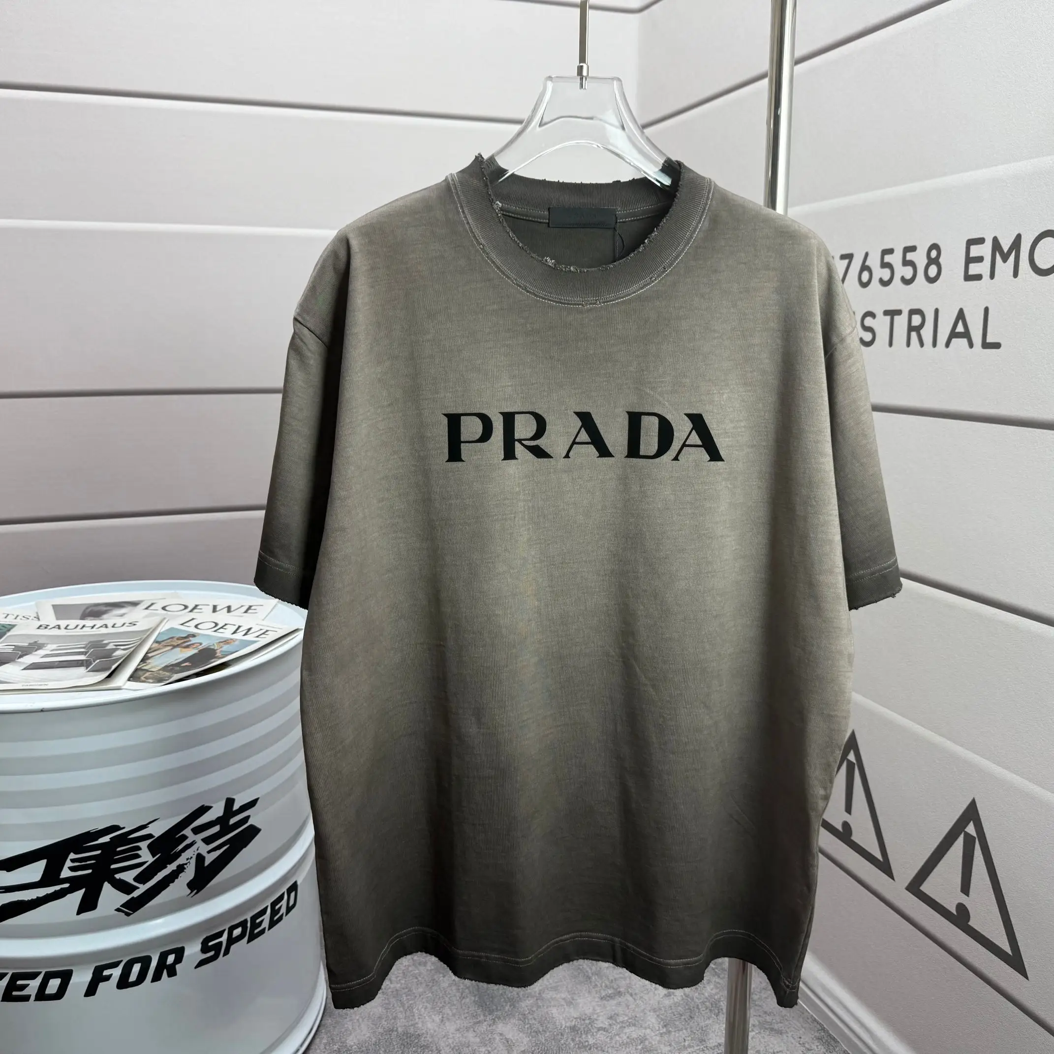 Logo Flocked Distressed Cotton T-Shirt D14512543