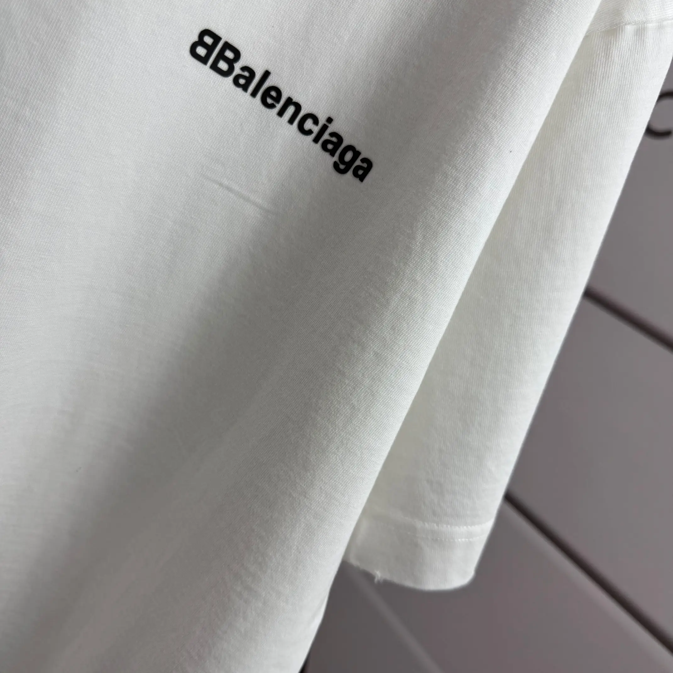 Logo Print Distressed Cotton T-Shirt D15015549 — view 6