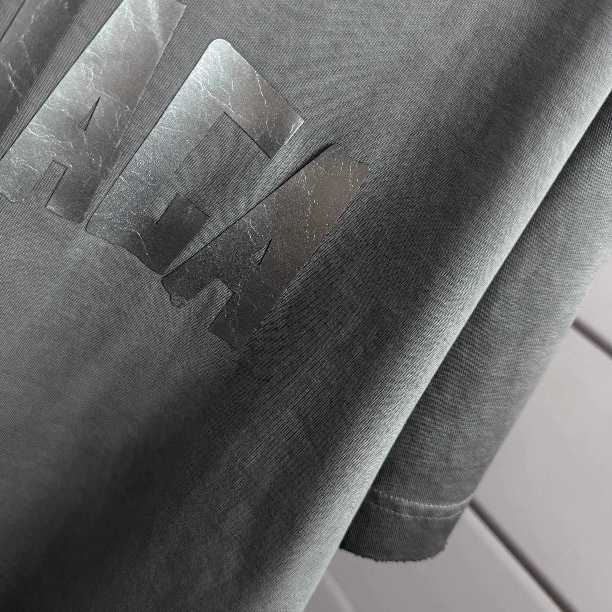 Logo-Print Distressed Washed Cotton T-Shirt D15015554 — view 6
