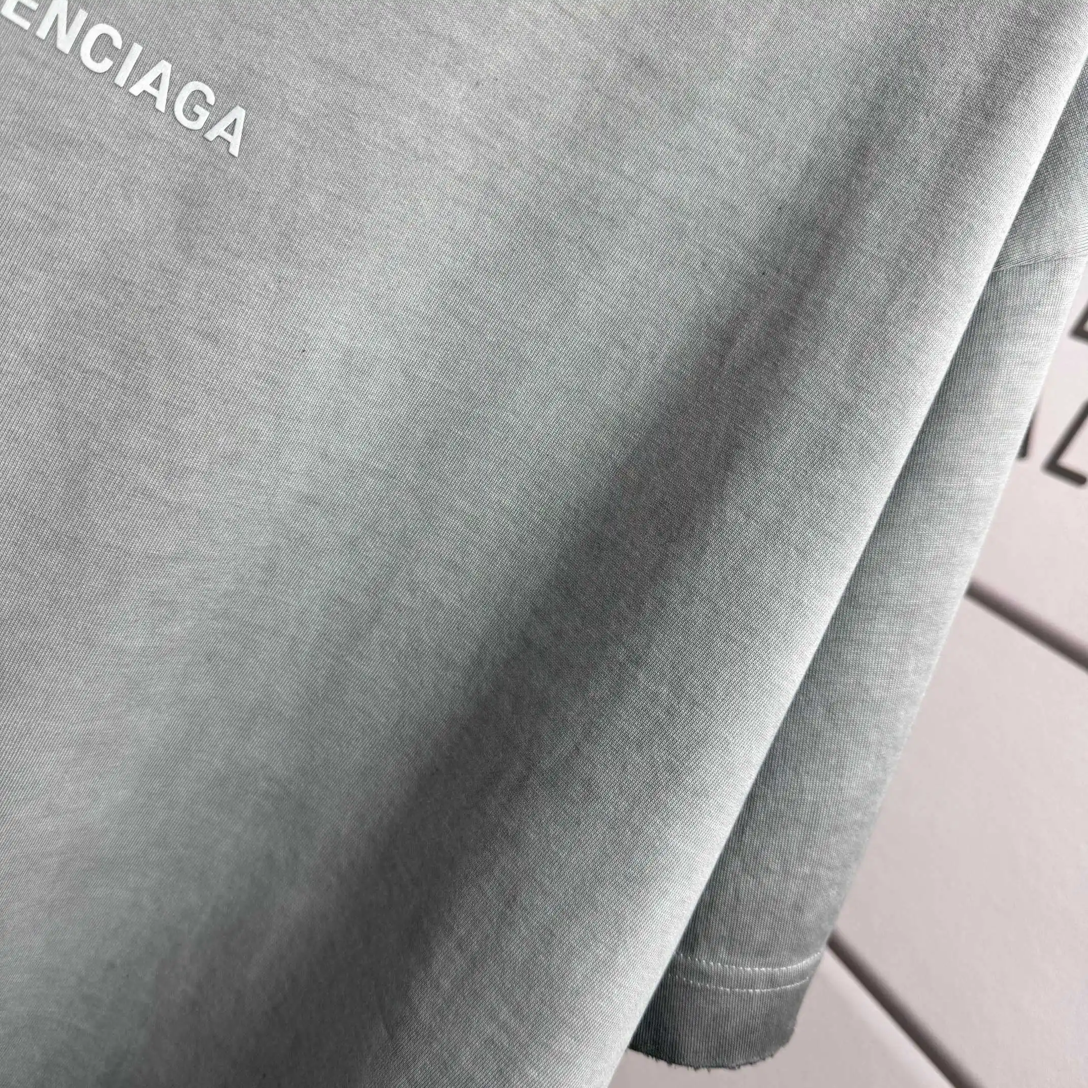 Logo-Print Distressed Washed Cotton T-Shirt D15015521 — view 6