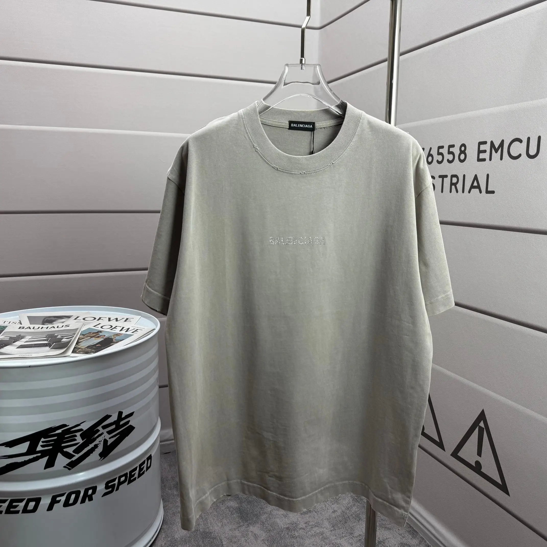 Rhinestone Logo Distressed Cotton T-Shirt D15015514 — view 2