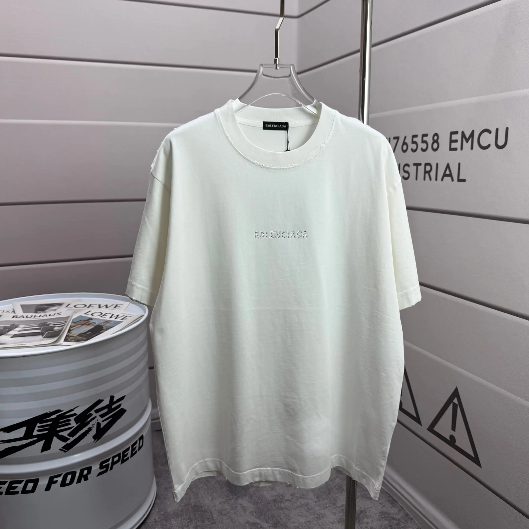 Distressed Rhinestone Logo Oversized T-Shirt D15015512 — view 2