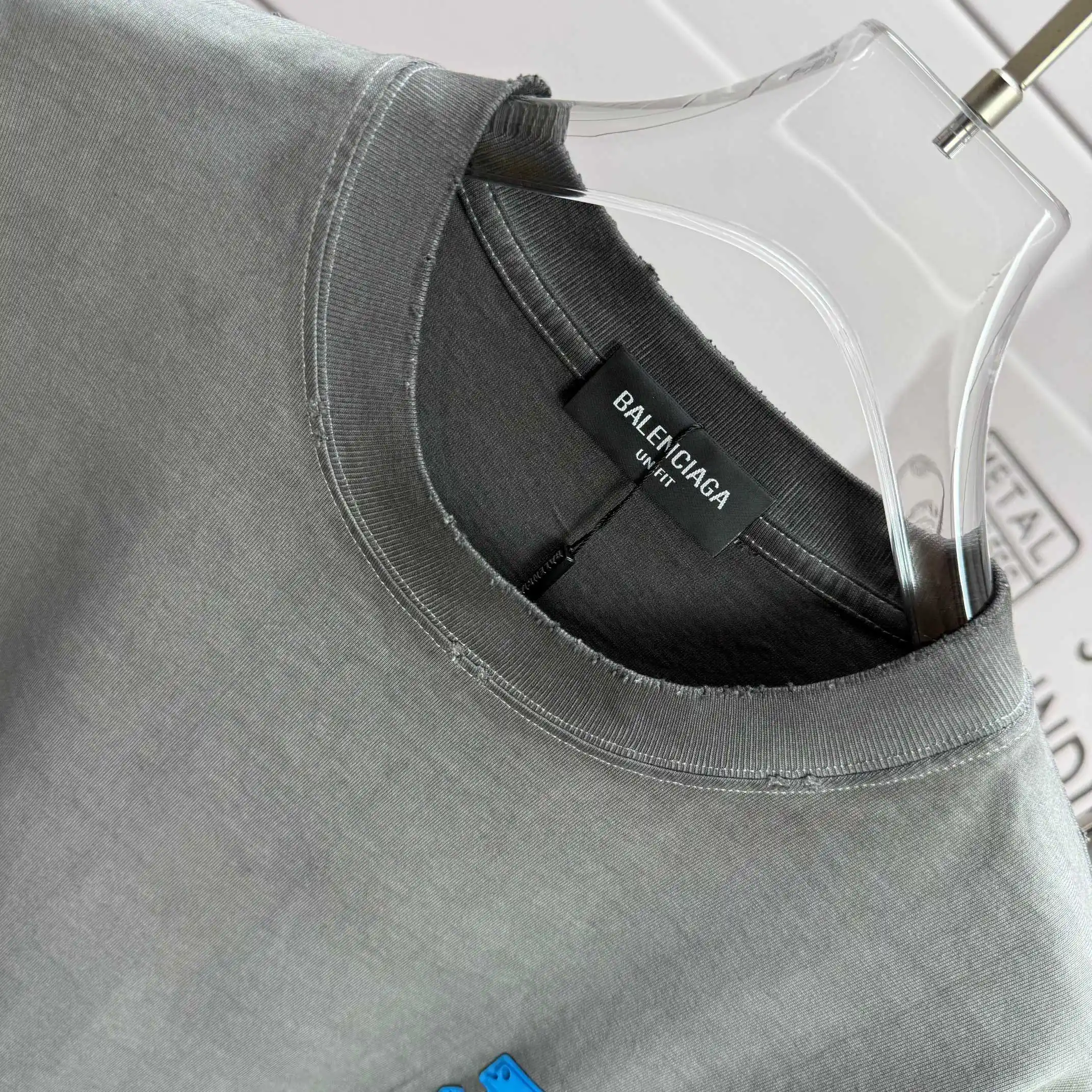 Distressed Logo-Appliqué Cotton T-Shirt D15012528 — view 3