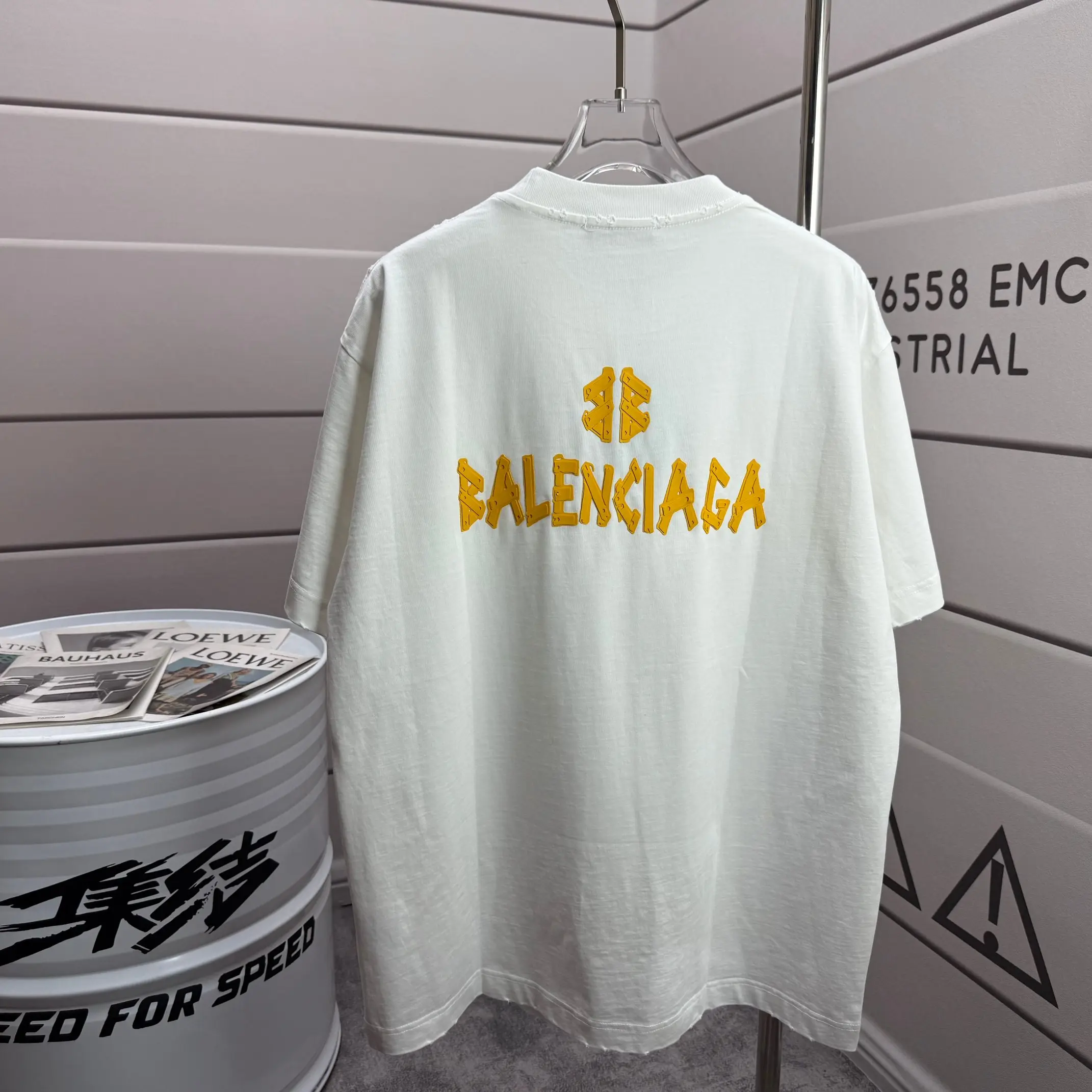 Logo Graphic Distressed Cotton T-Shirt D15012526 — view 2