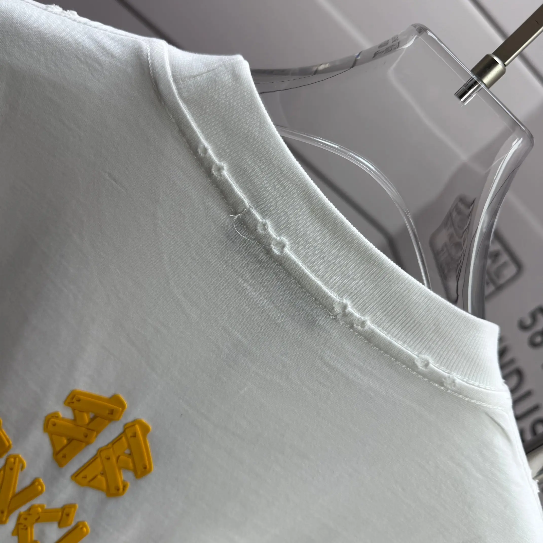 Logo Graphic Distressed Cotton T-Shirt D15012526 — view 8