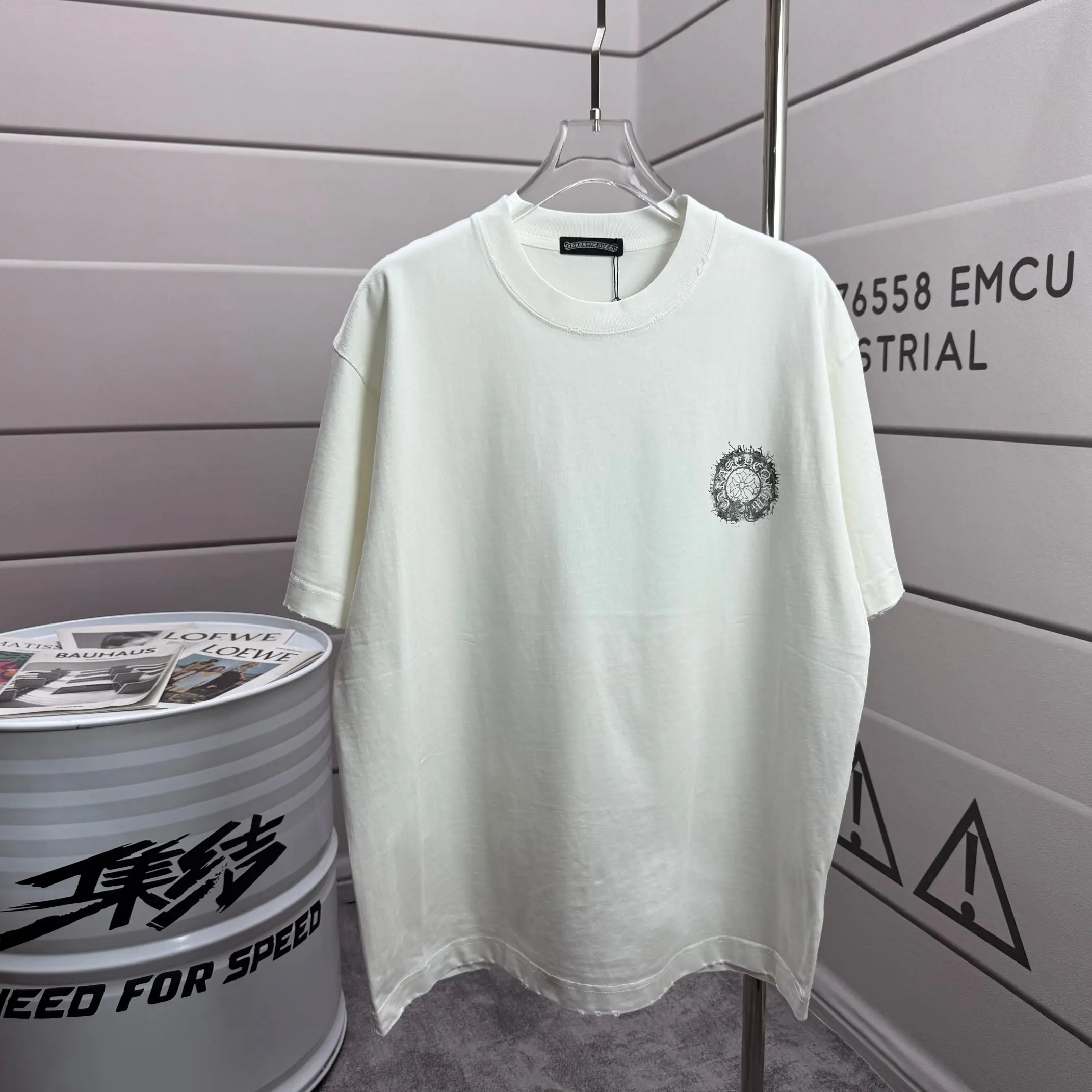 Distressed Graphic Print Cotton T-Shirt D15015525 — view 2