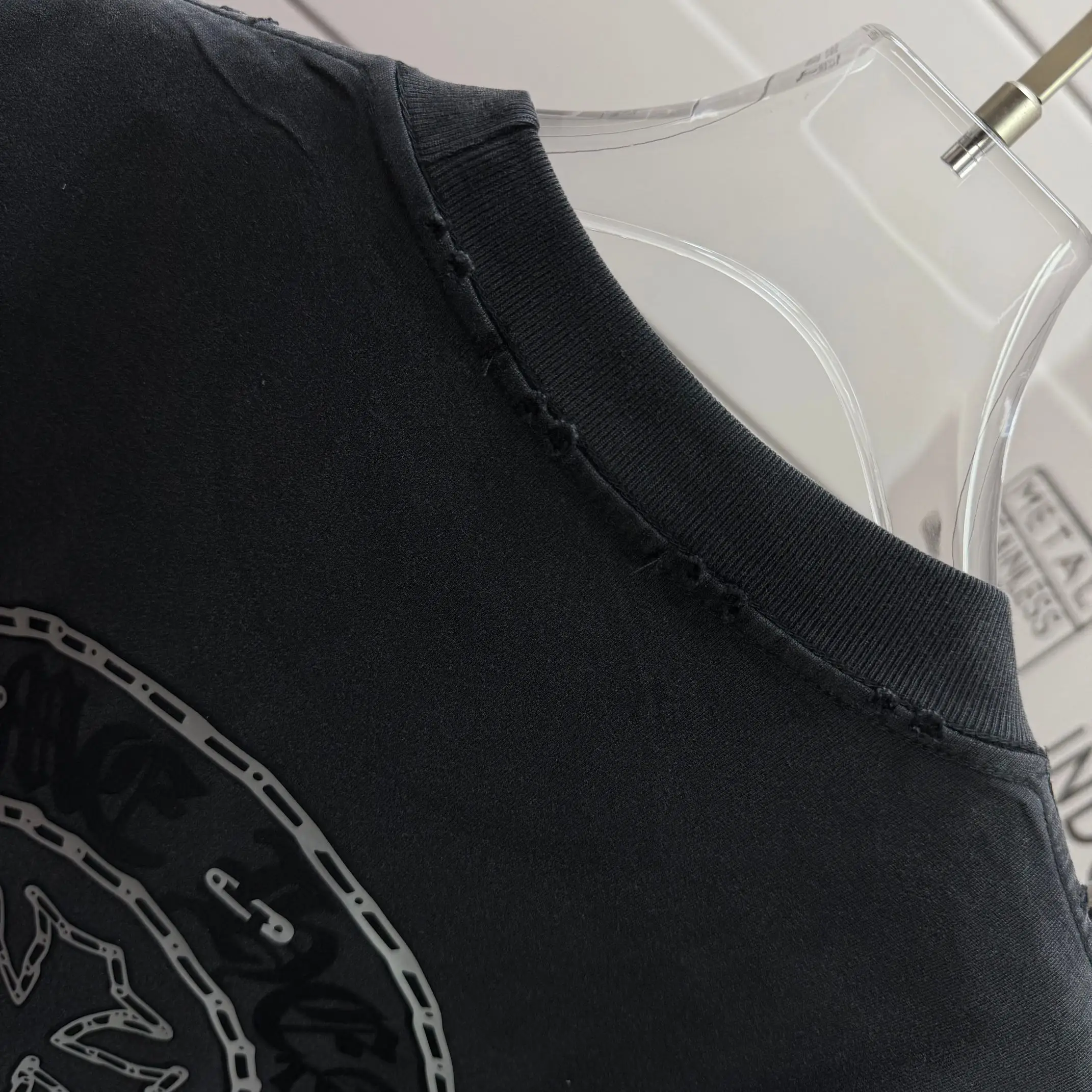 Distressed Logo Print Cotton T-Shirt D15012519 — view 8