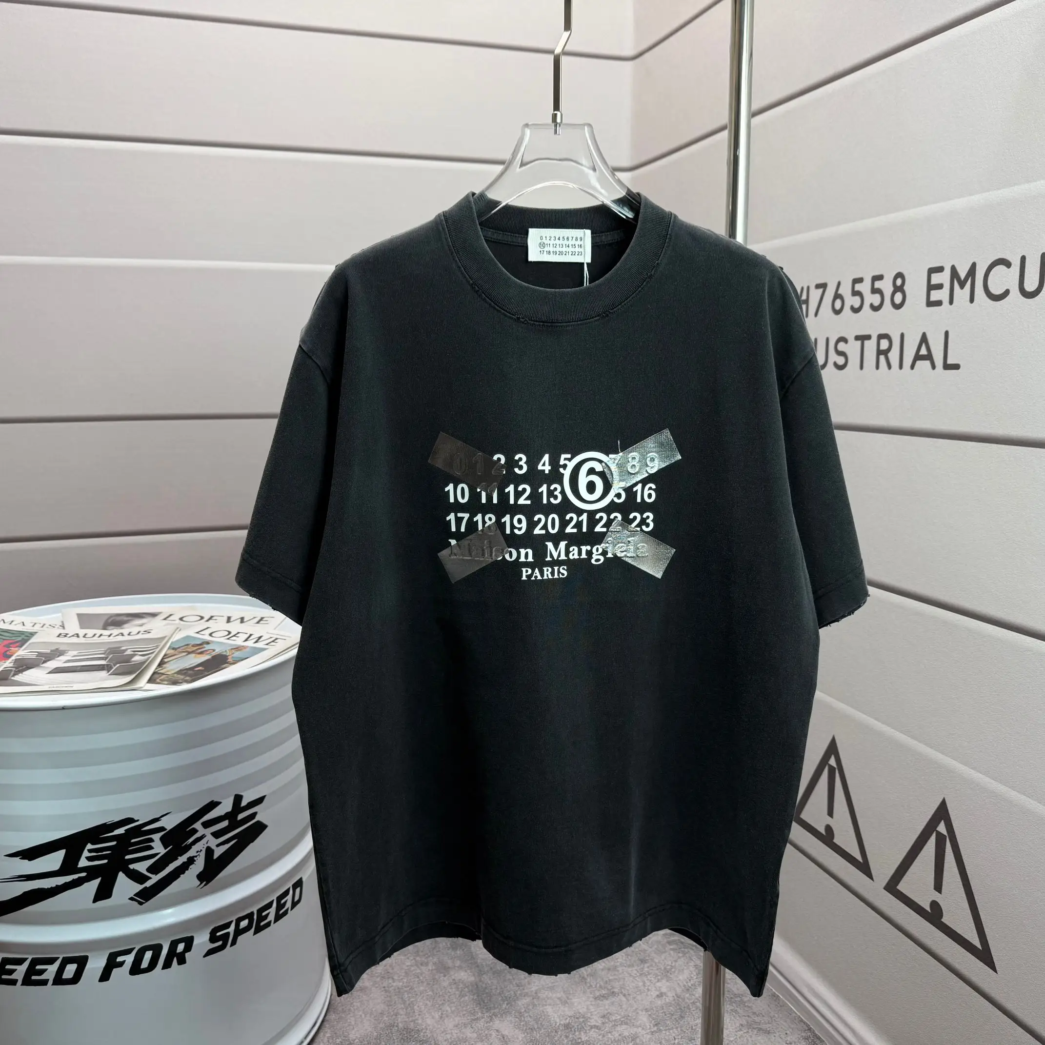 MM6 Maison Margiela Distressed Logo T-Shirt D15015509