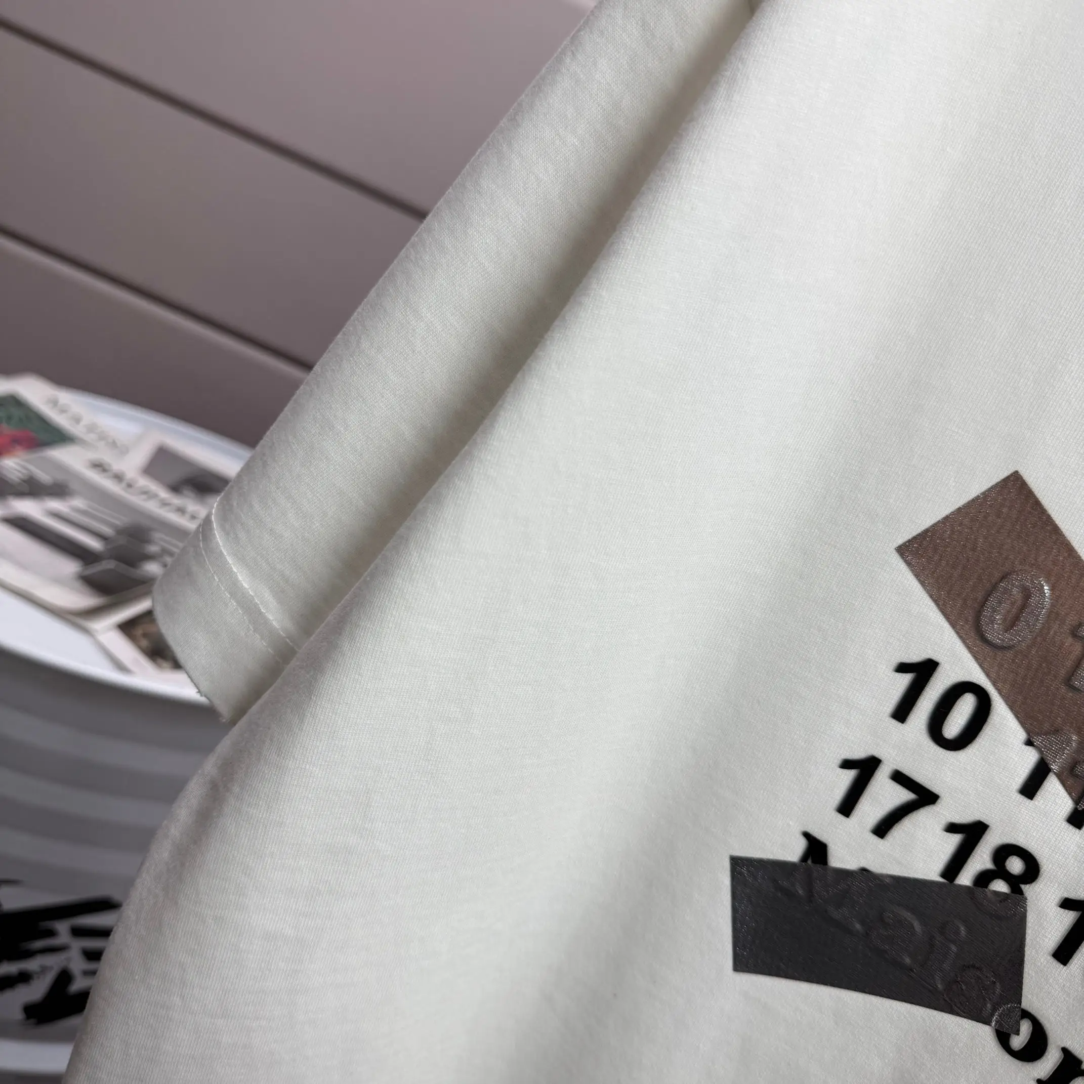 MM6 Maison Margiela Logo Print Cotton T-Shirt D15015508 — view 4