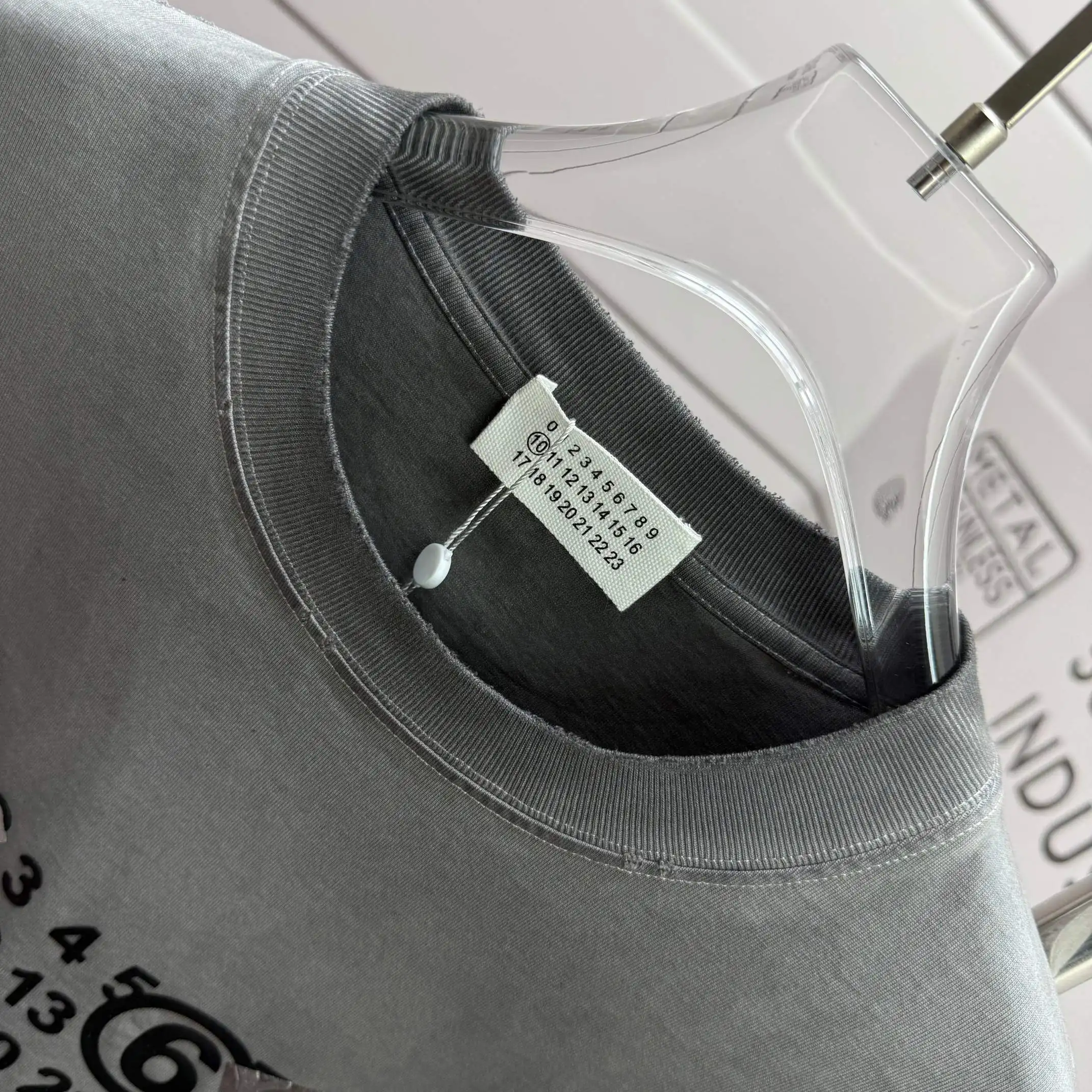MM6 Maison Margiela Distressed Logo T-Shirt D15015510 — view 3