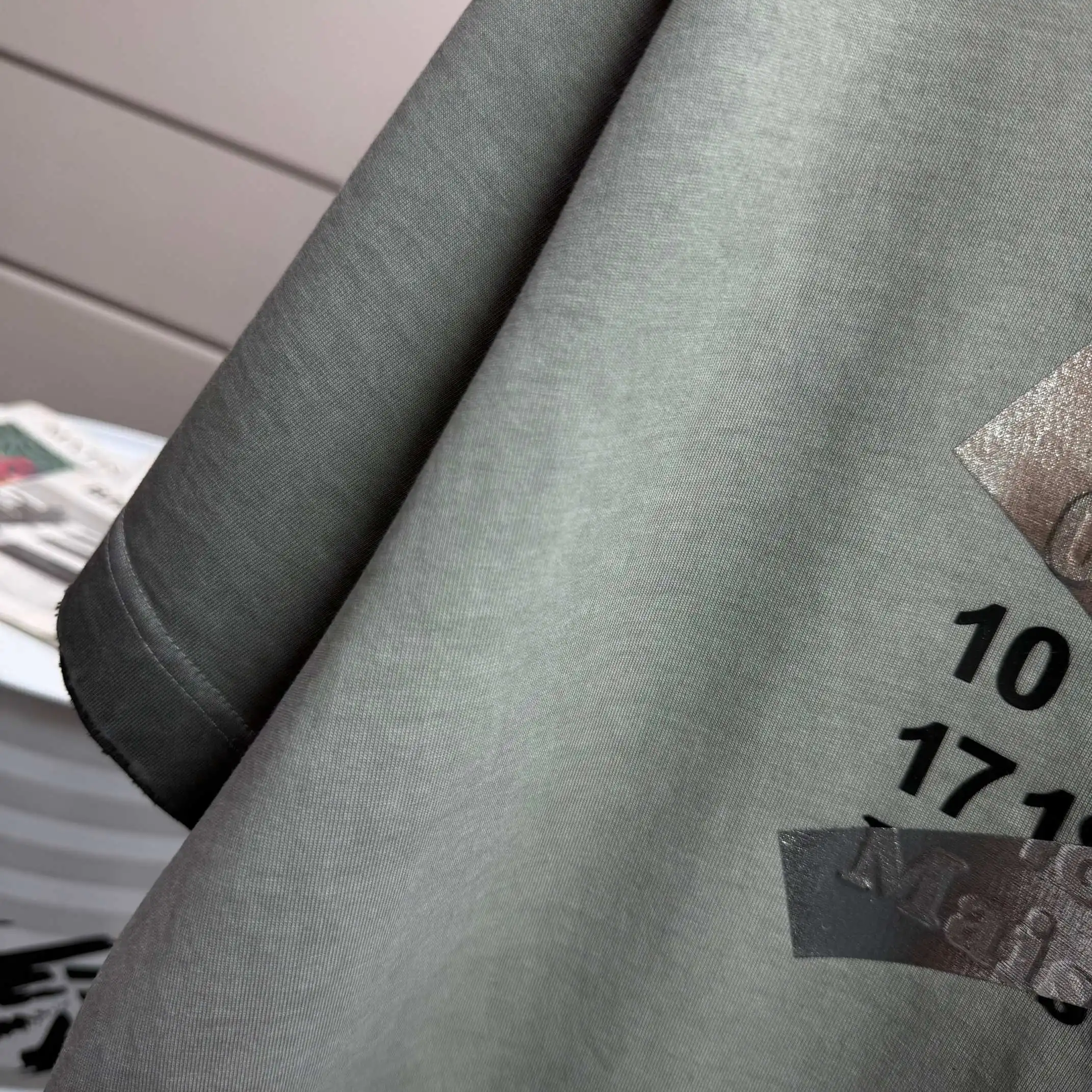 MM6 Maison Margiela Distressed Logo T-Shirt D15015510 — view 4