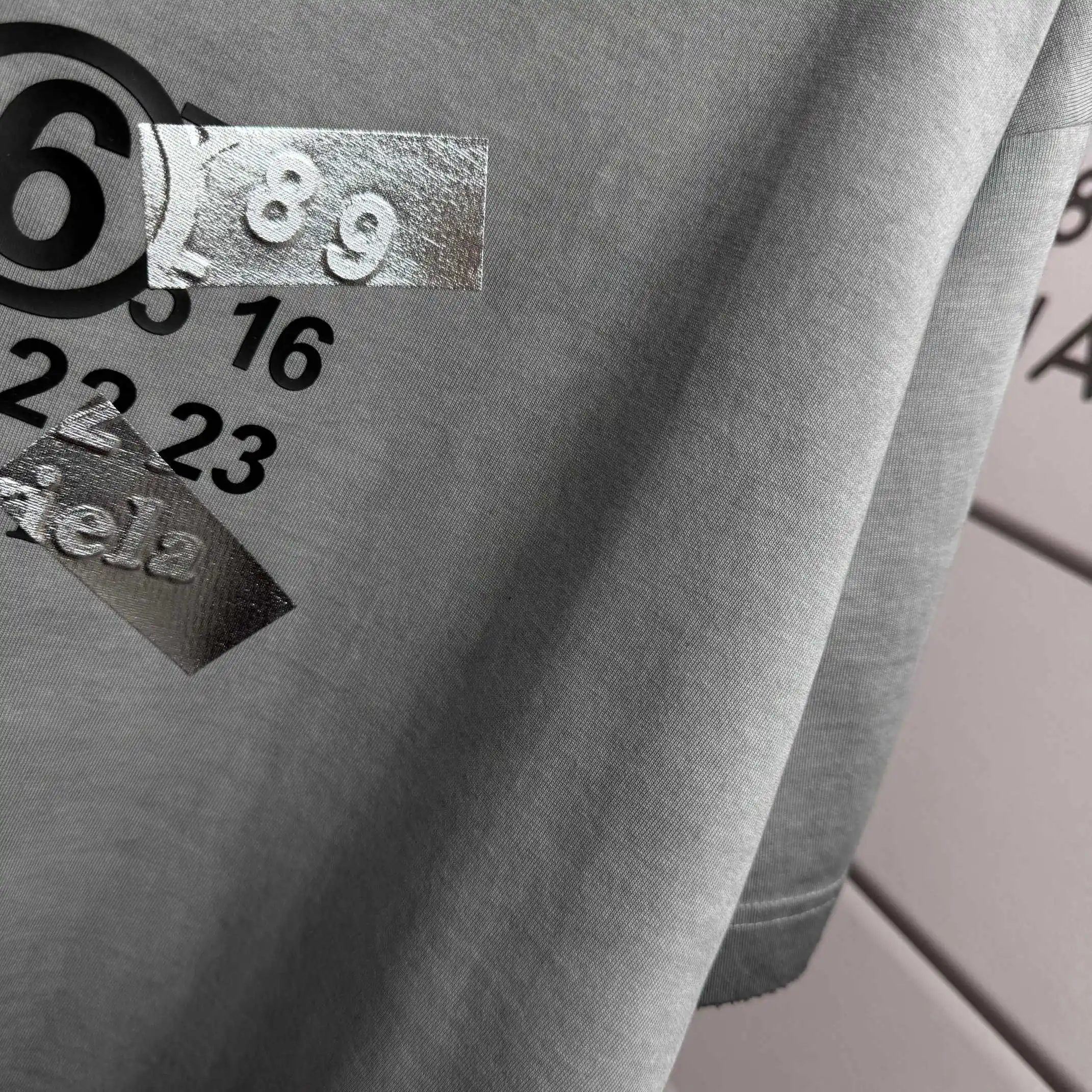 MM6 Maison Margiela Distressed Logo T-Shirt D15015510 — view 6