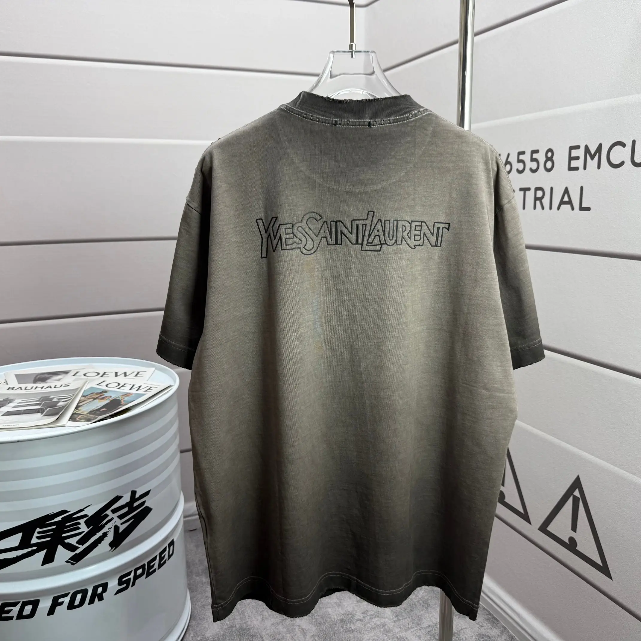 Logo Print Distressed Cotton T-Shirt D15012533