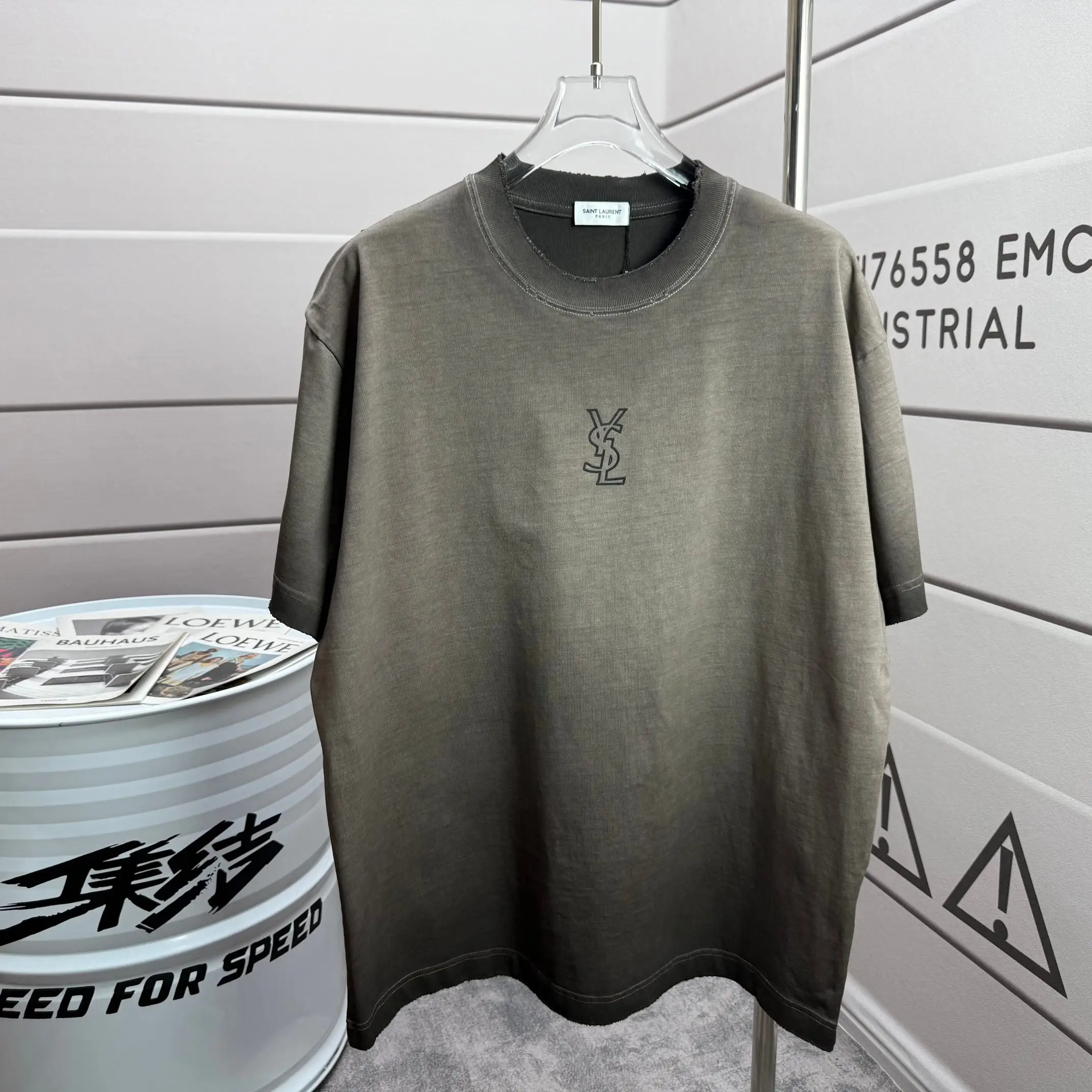 Logo Print Distressed Cotton T-Shirt D15012533 — view 2