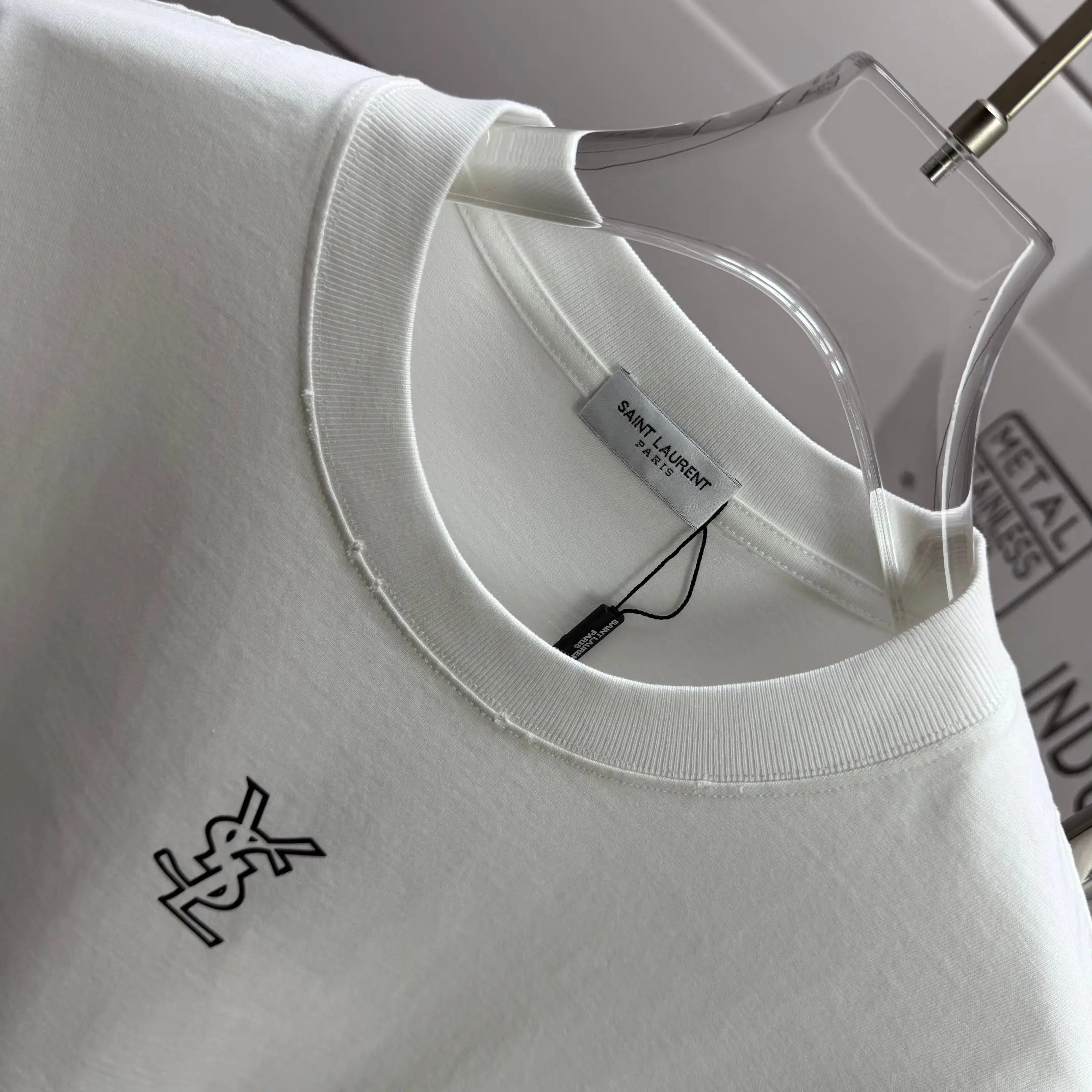 Logo Print Distressed Cotton T-Shirt D15012530 — view 3