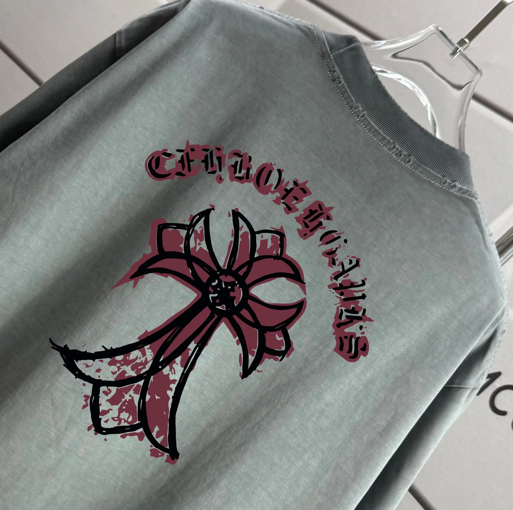 Distressed Logo Graphic T-Shirt D16013274 — view 3