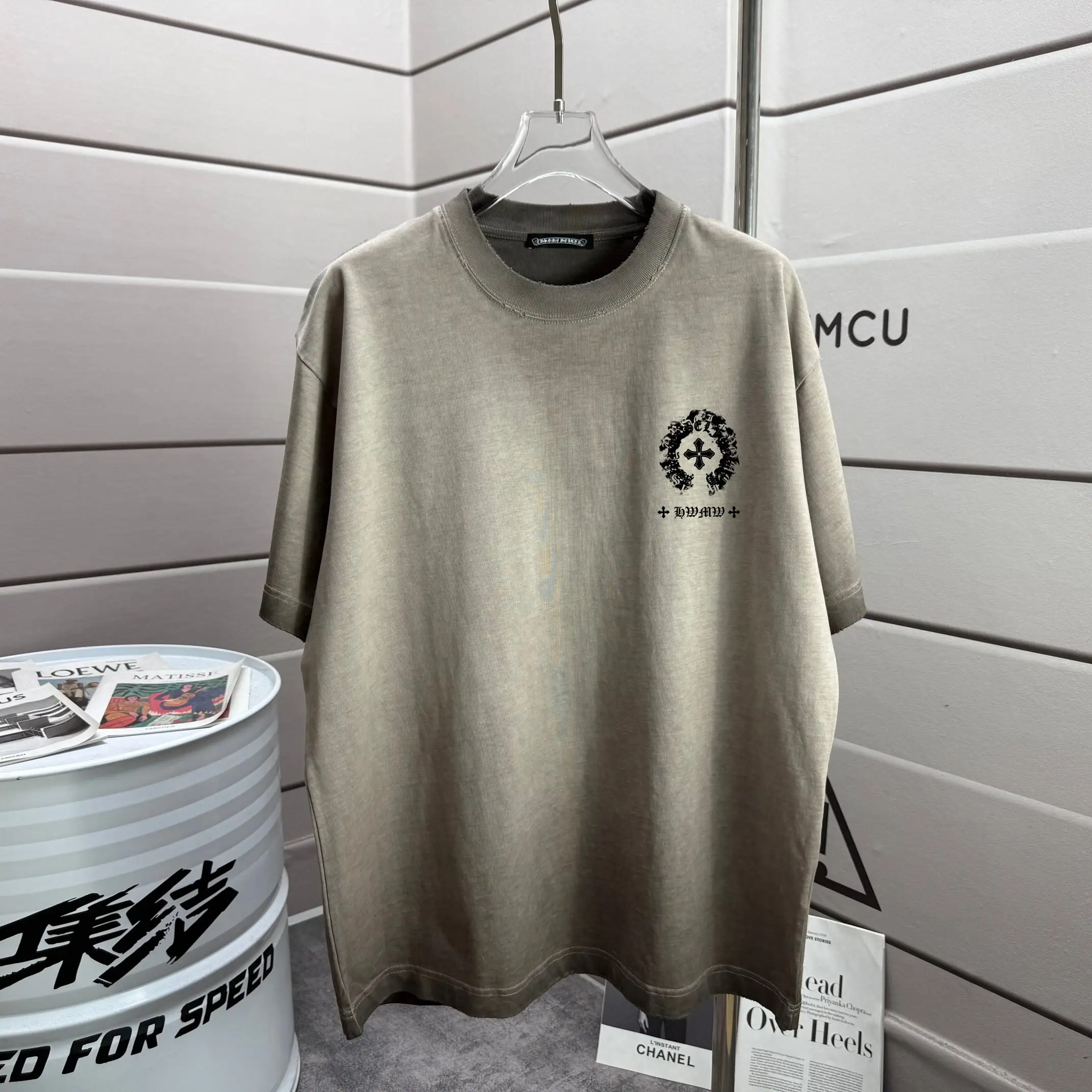 Distressed Logo Graphic T-Shirt D16013279 — view 2