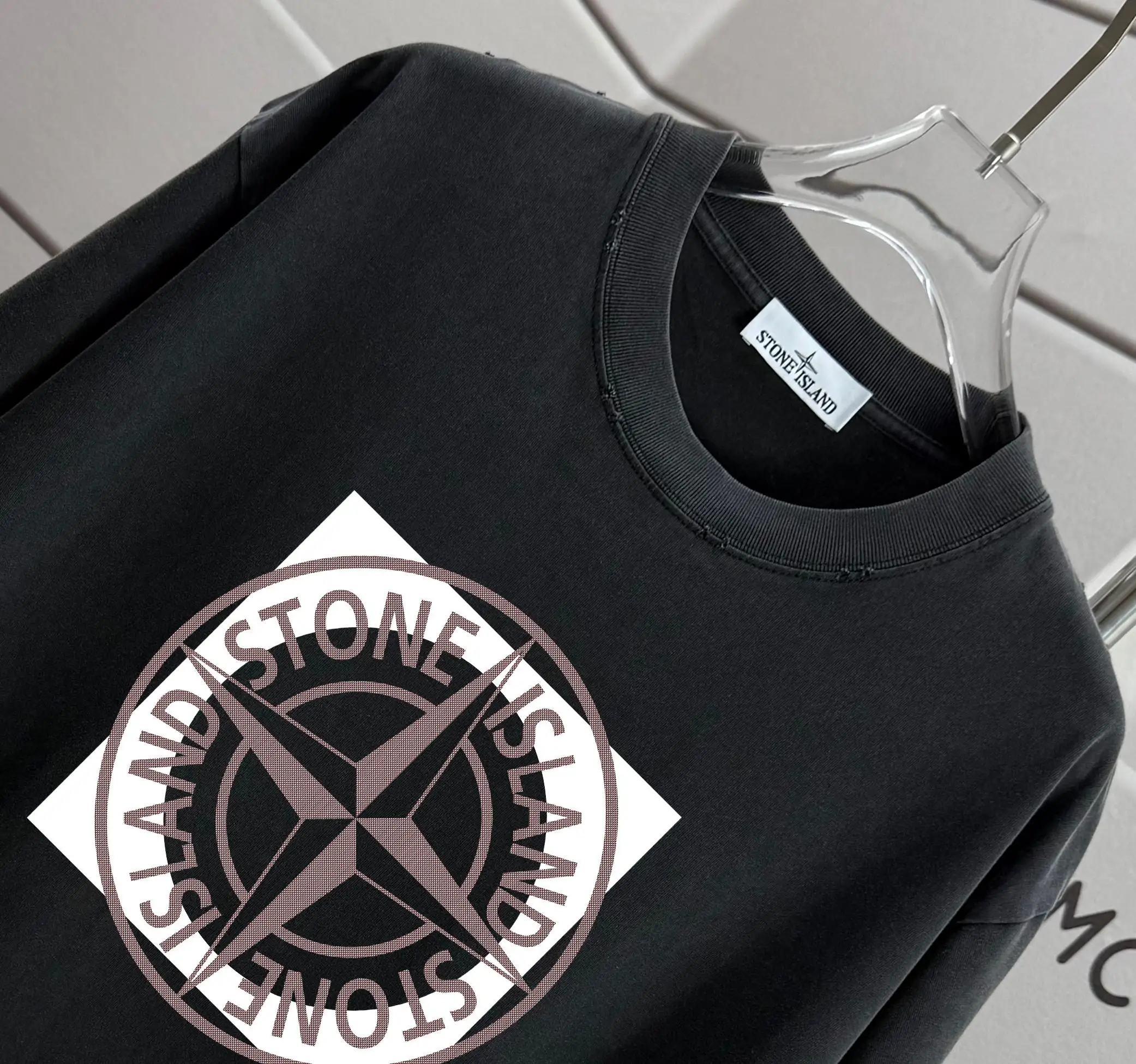 Compass Logo Distressed Cotton T-Shirt D16013304 — view 3