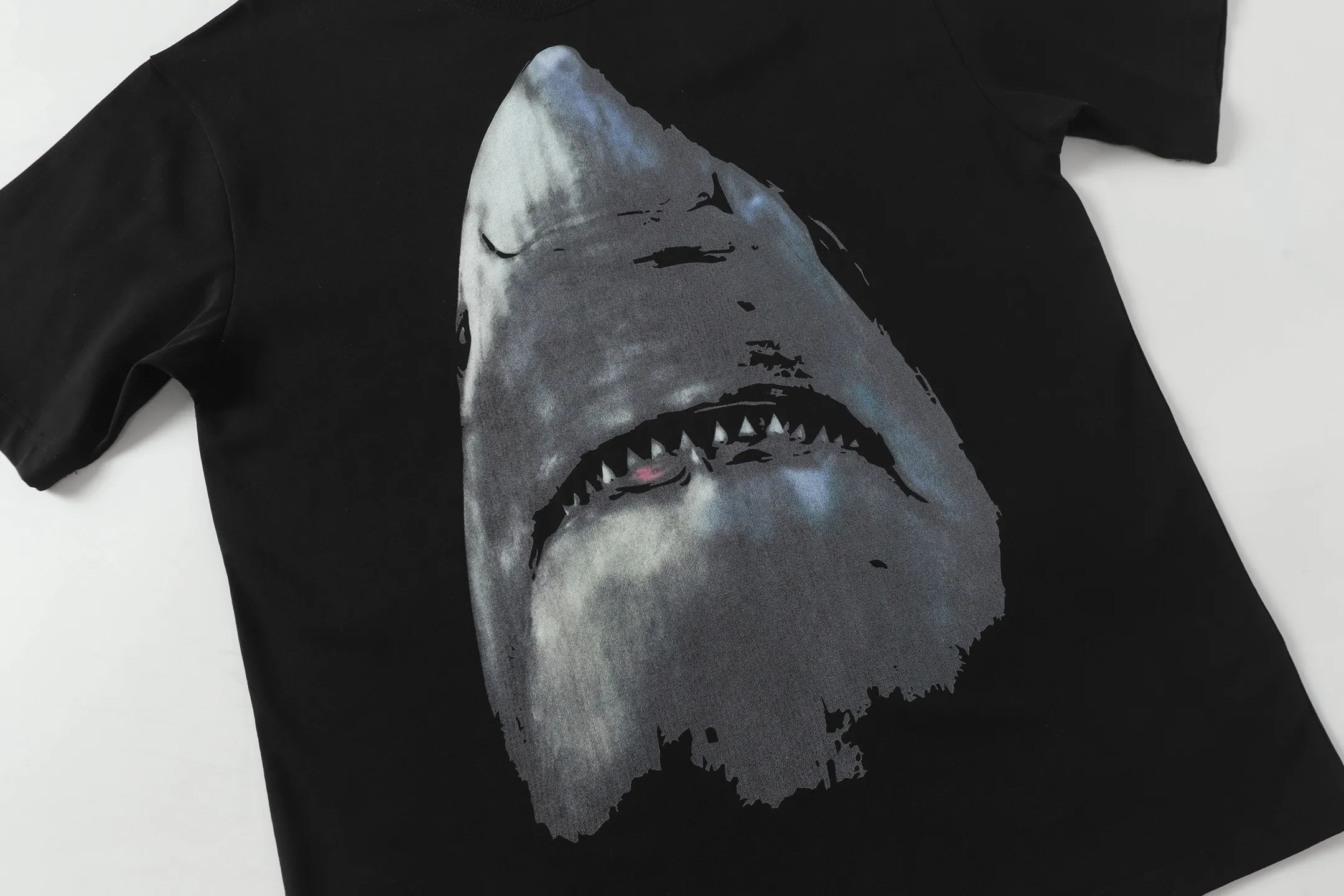 Shark Print Oversized Cotton T-Shirt D6014118 — view 5