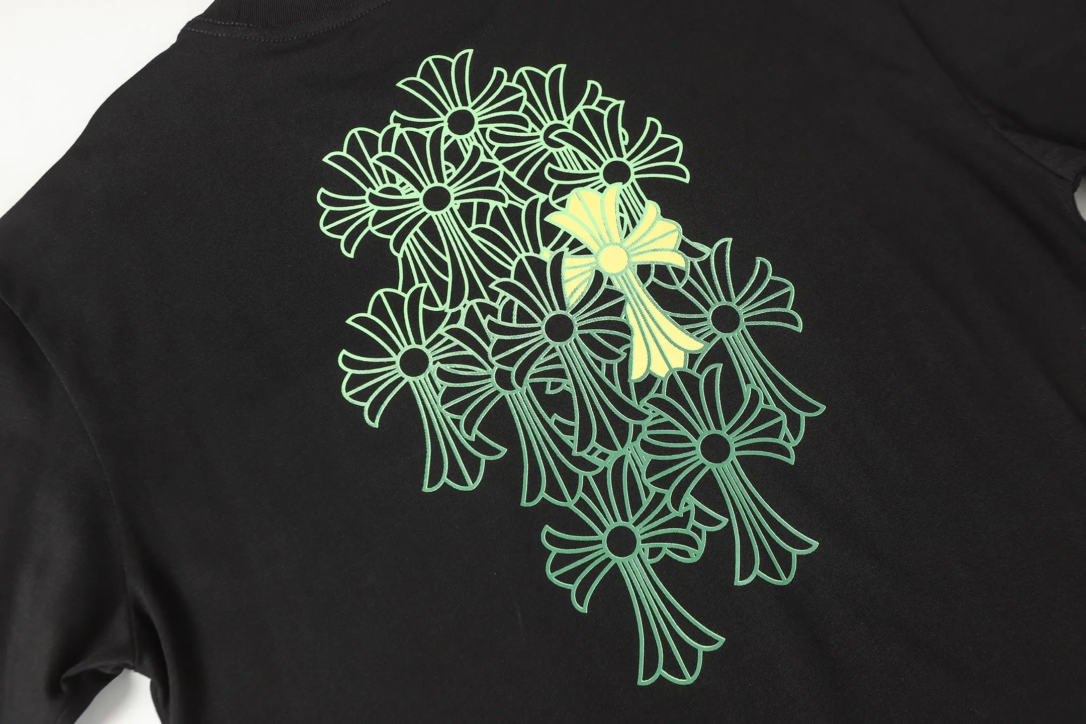 Chrome Hearts Multi-Cross Graphic Pocket T-Shirt D10013921 — view 10