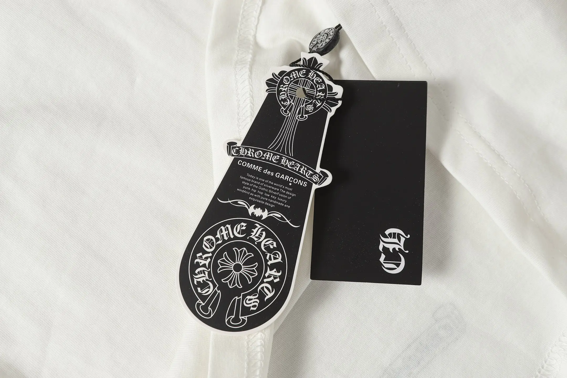 Cross Print Pocket T-Shirt D10013920 — view 12