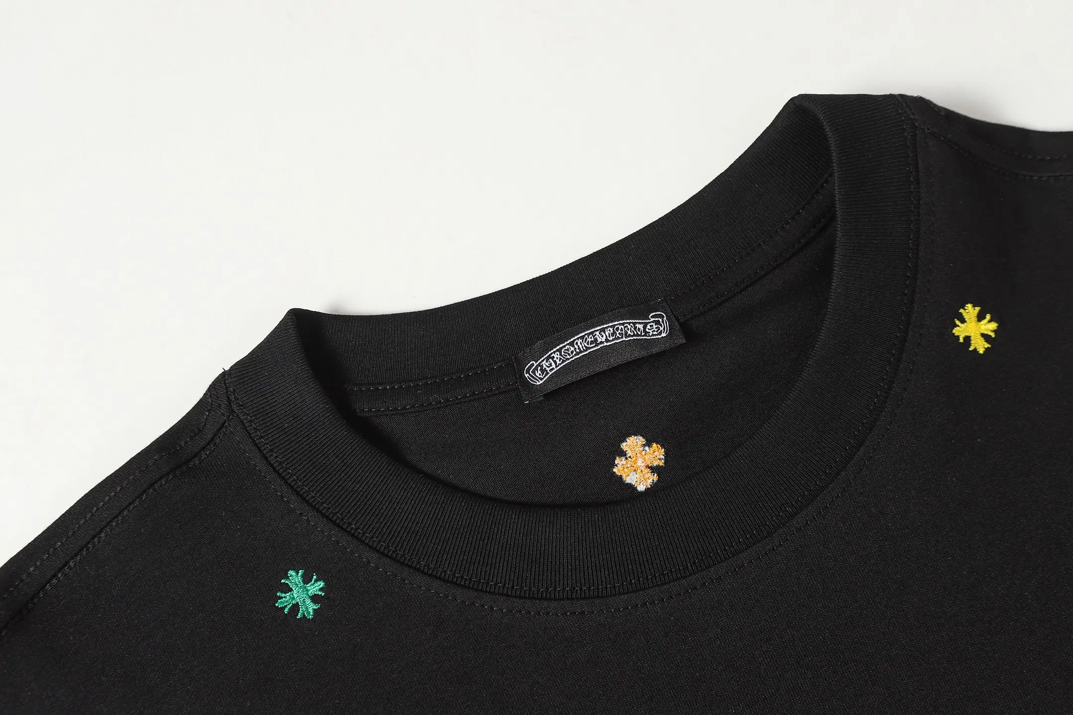 Embroidered Cross Patch Oversized T-Shirt D10013929 — view 4