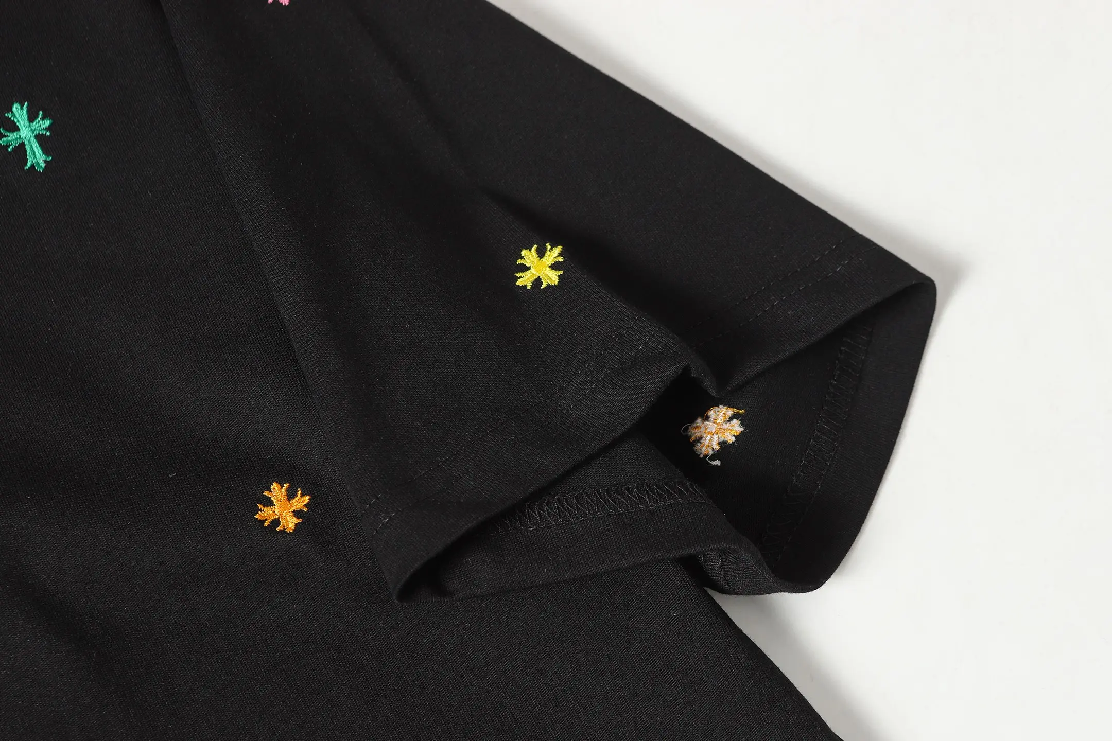 Embroidered Cross Patch Oversized T-Shirt D10013929 — view 7