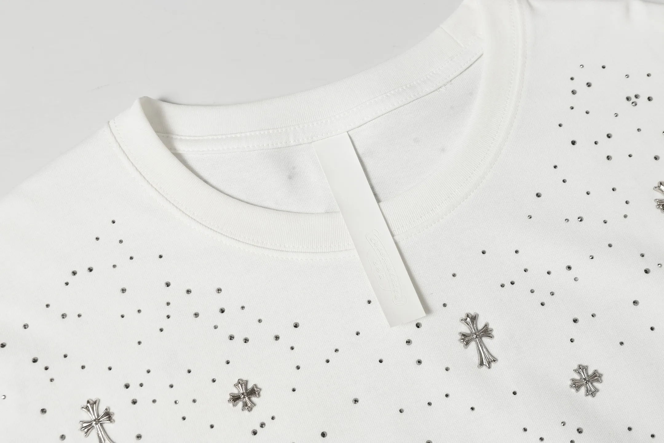 Rhinestone Cross Embellished Oversized T-Shirt D10514051 — view 3