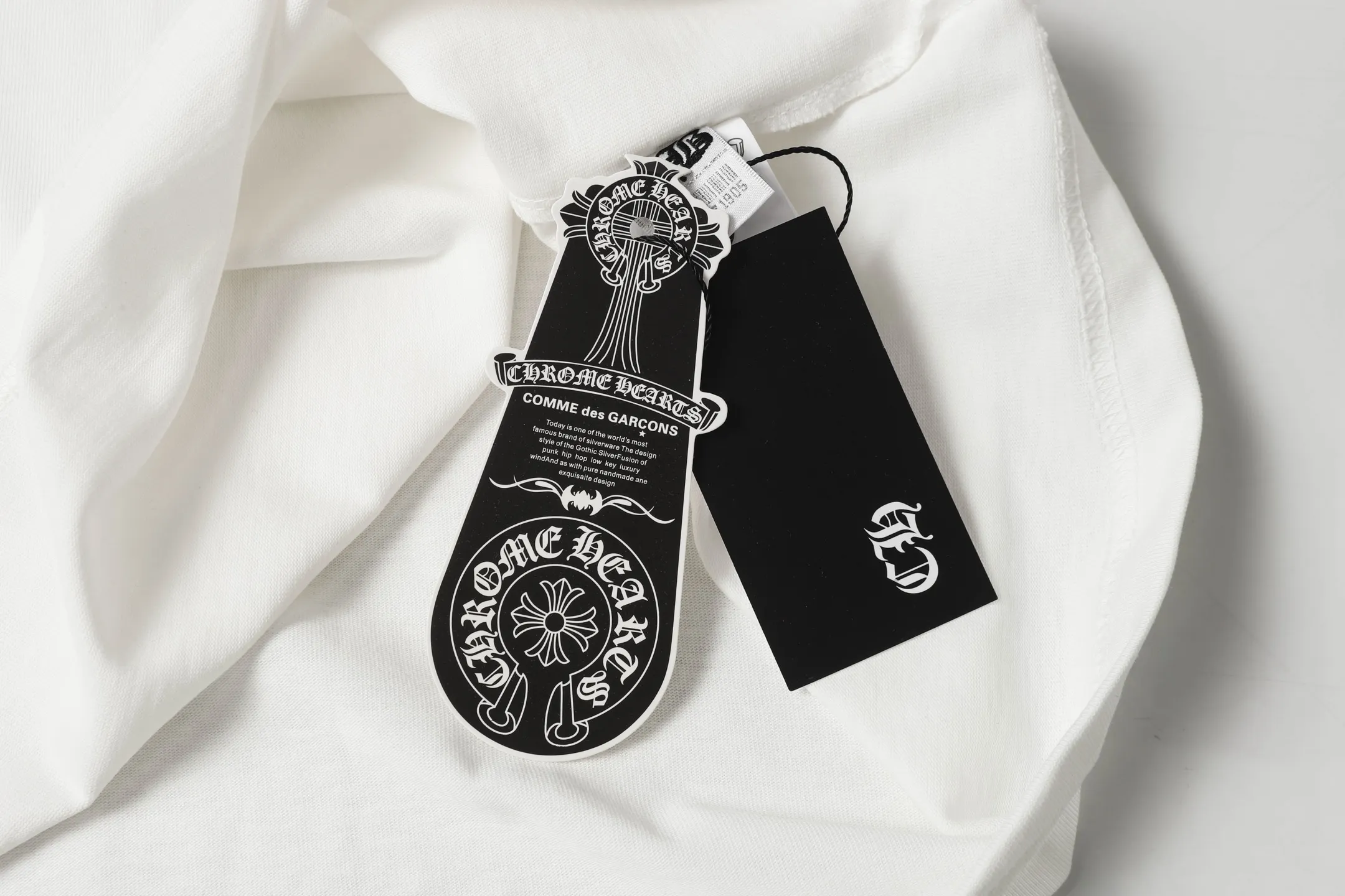 Rhinestone Cross Embellished Oversized T-Shirt D10514051 — view 9