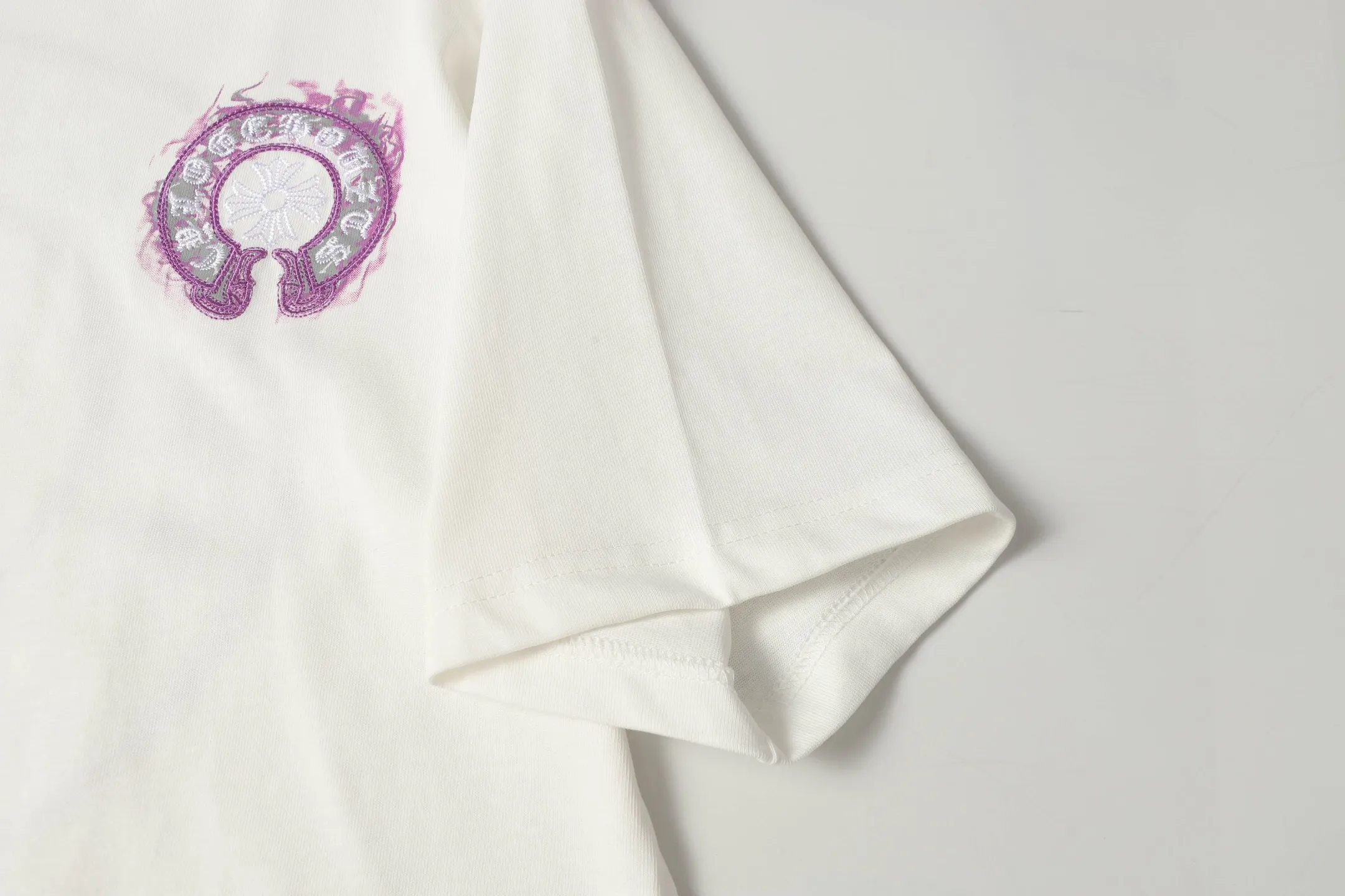 Embroidered Horseshoe Logo Cotton T-Shirt D10514049 — view 10