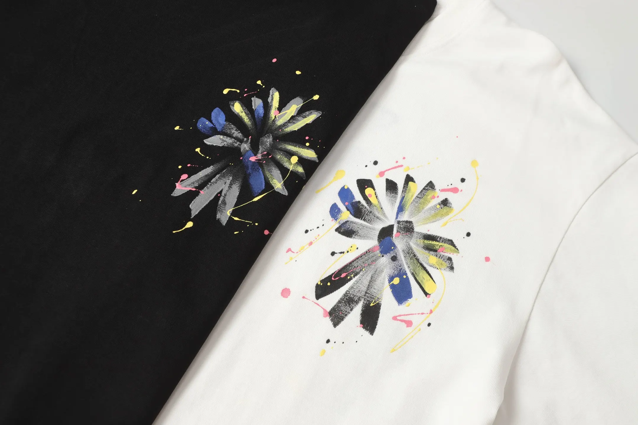 Hand-Painted Cross Print Cotton T-Shirt D10514044 — view 6