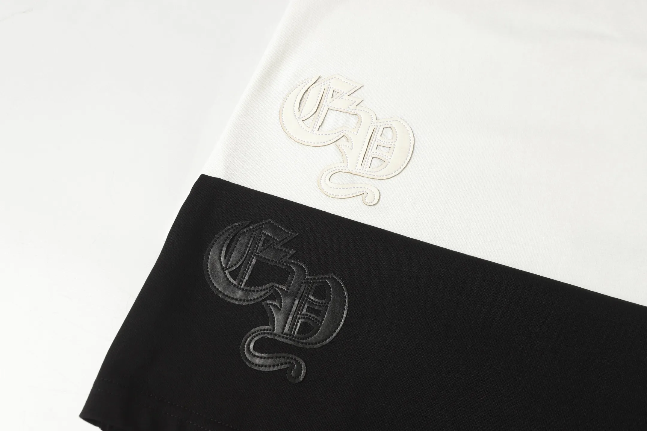 Chrome Hearts Cross Patch Embroidered T-Shirt D10014055 — view 6