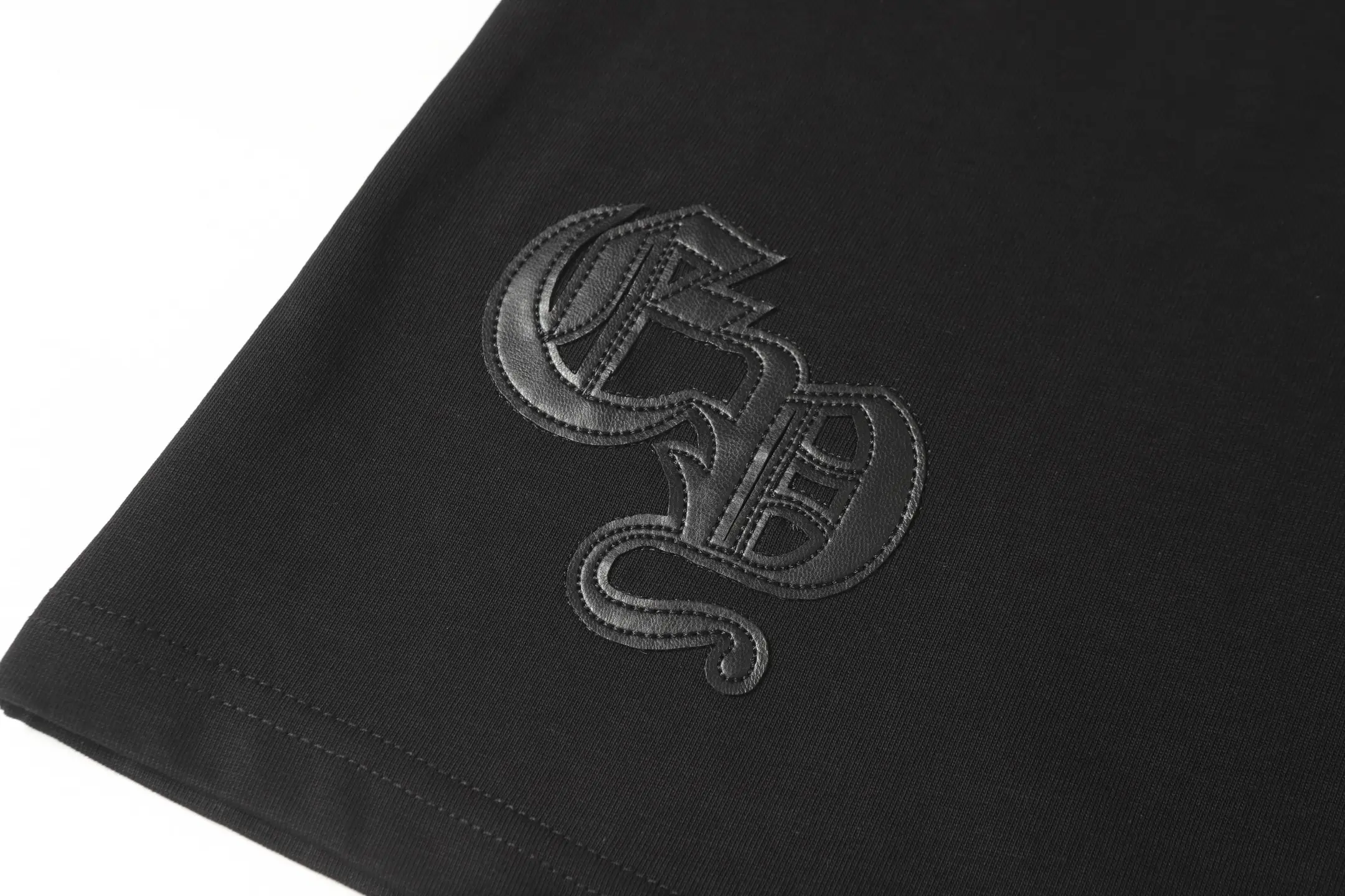 Cross Patch Embroidered Cotton T-Shirt D10014053 — view 5