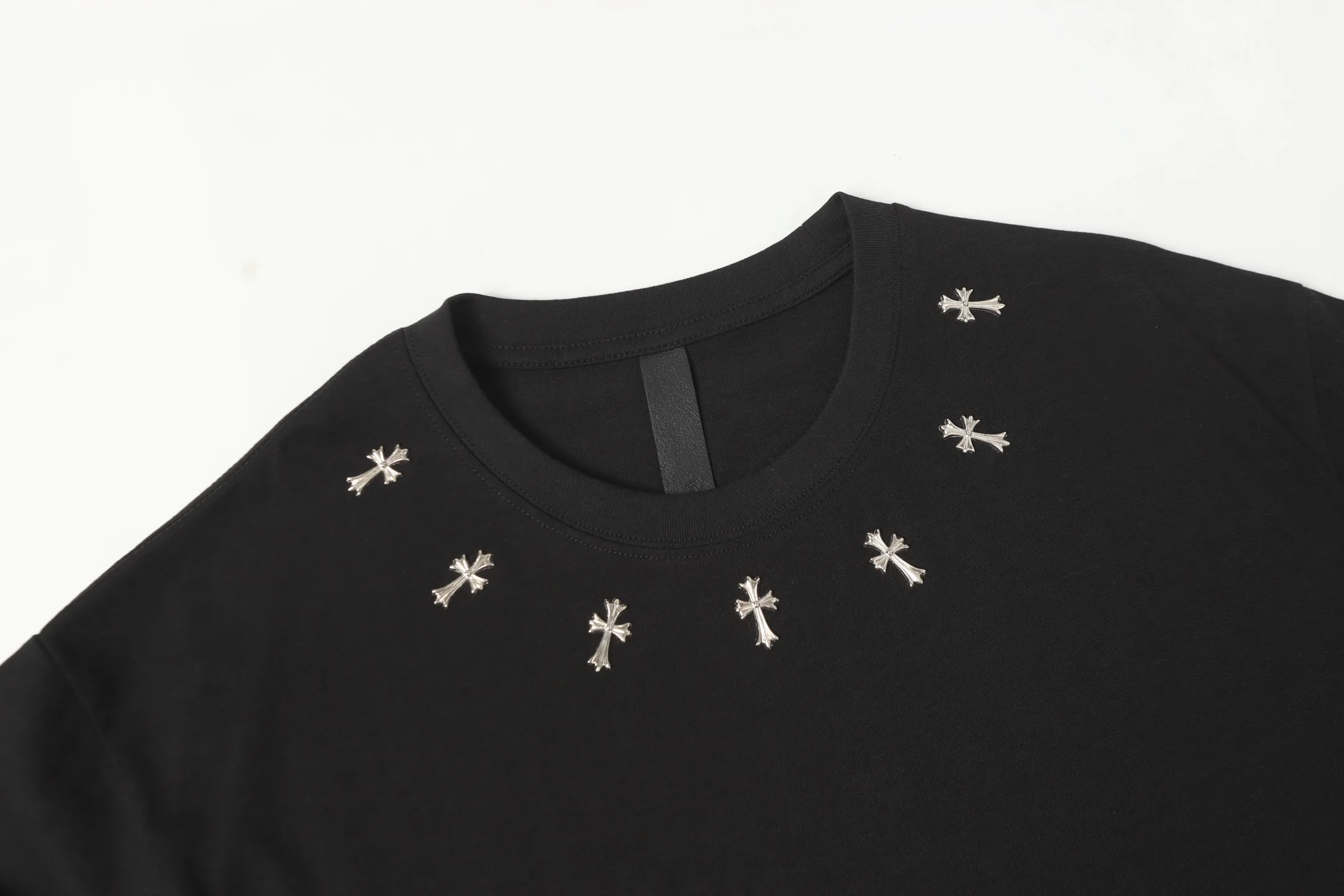 Rhinestone Cross Oversized Cotton T-Shirt D9514059 — view 3