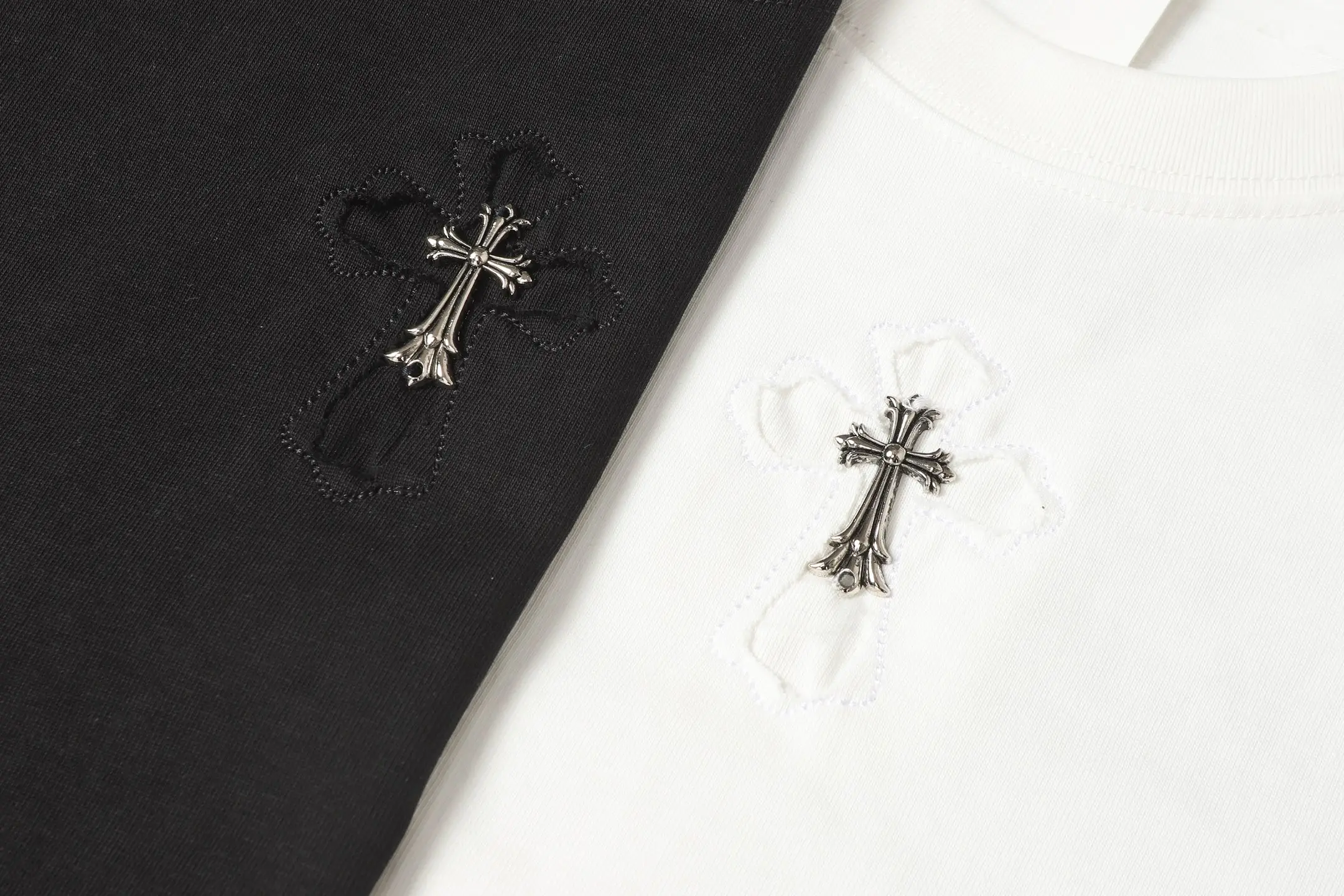 Embroidered Horseshoe Logo Cotton T-Shirt D9514058 — view 6