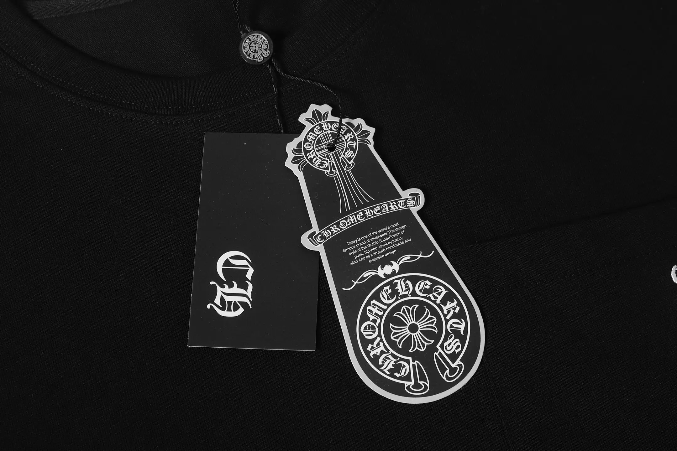 Logo-Embroidered Long-Sleeved T-Shirt D10014017 — view 9