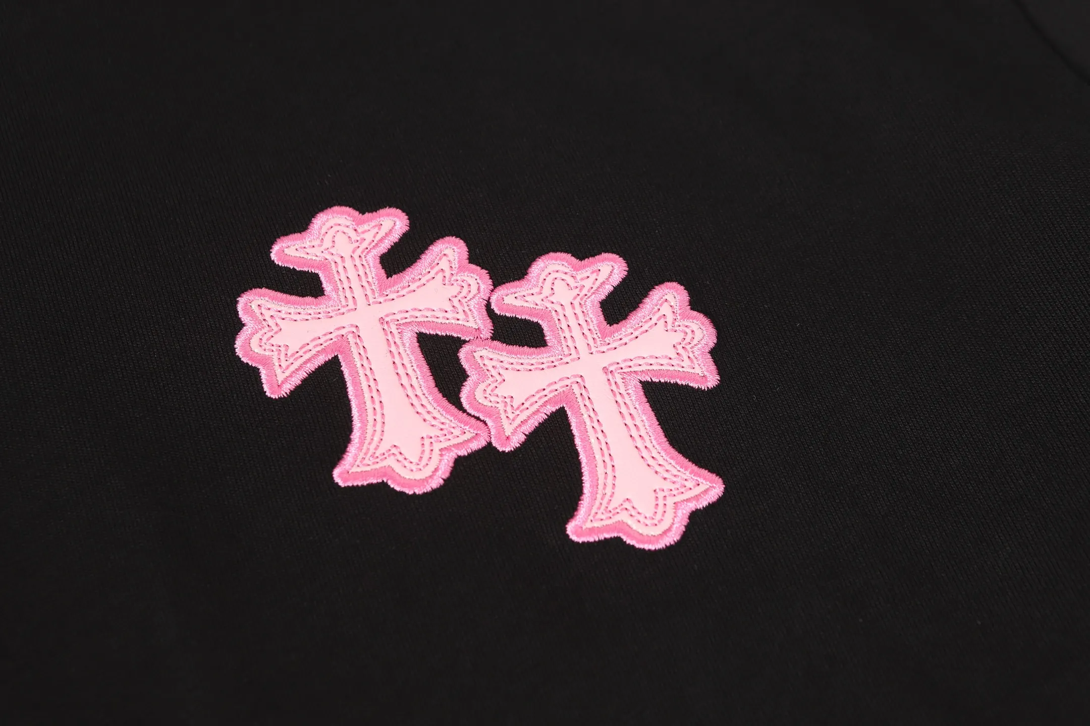 Embroidered Cross Patch Cotton T-Shirt D10013933 — view 5