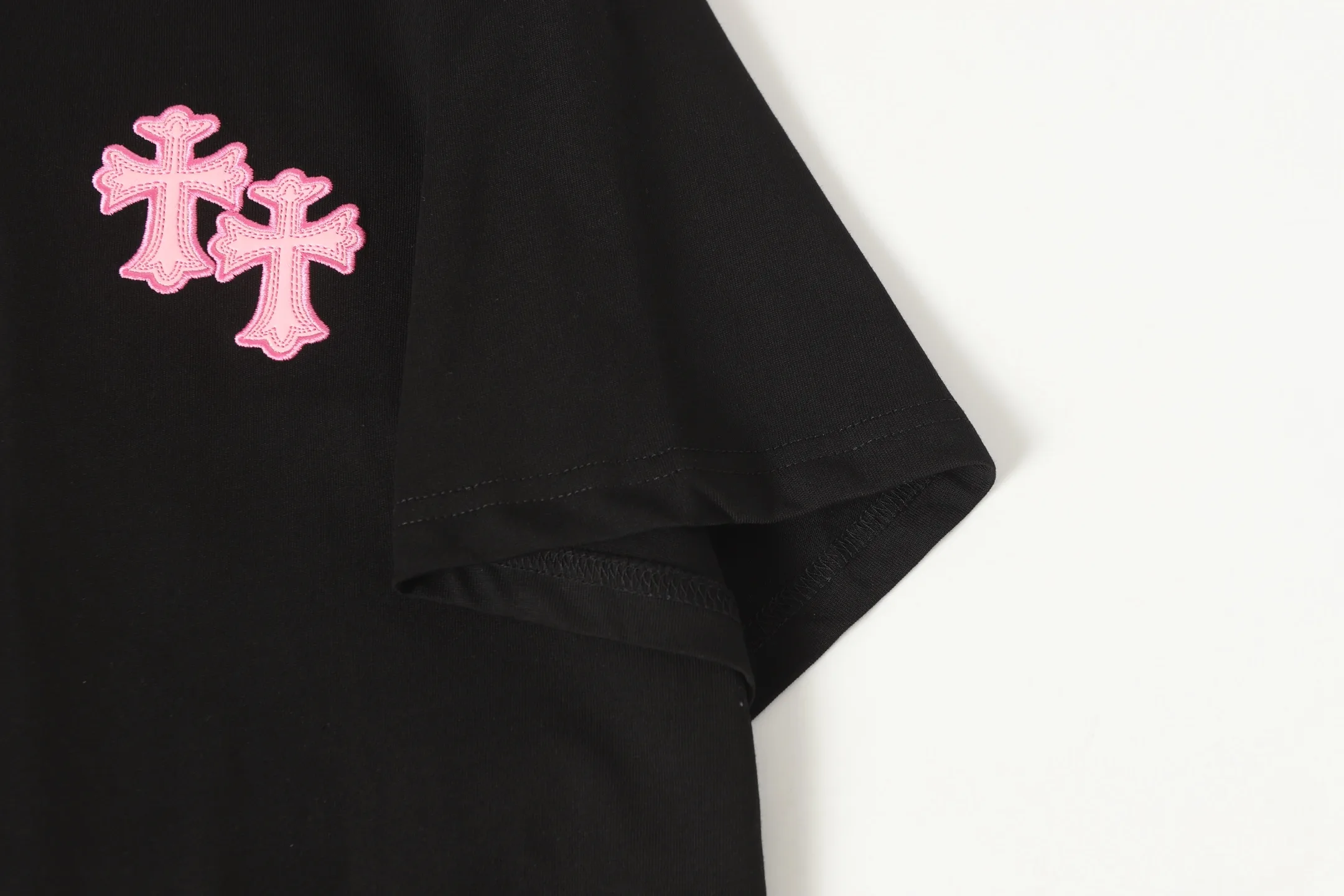 Embroidered Cross Patch Cotton T-Shirt D10013933 — view 6
